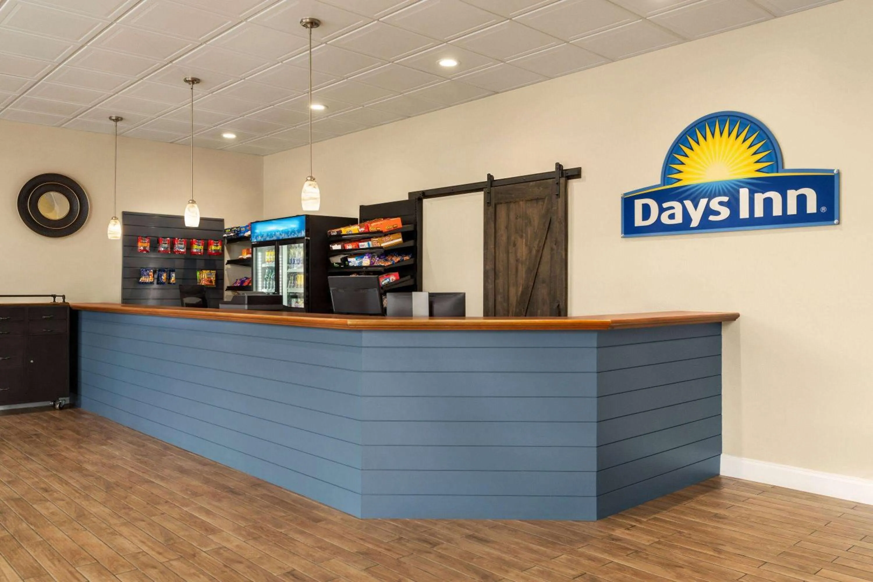 Lobby or reception in Days Inn & Suites by Wyndham Lancaster Amish Country