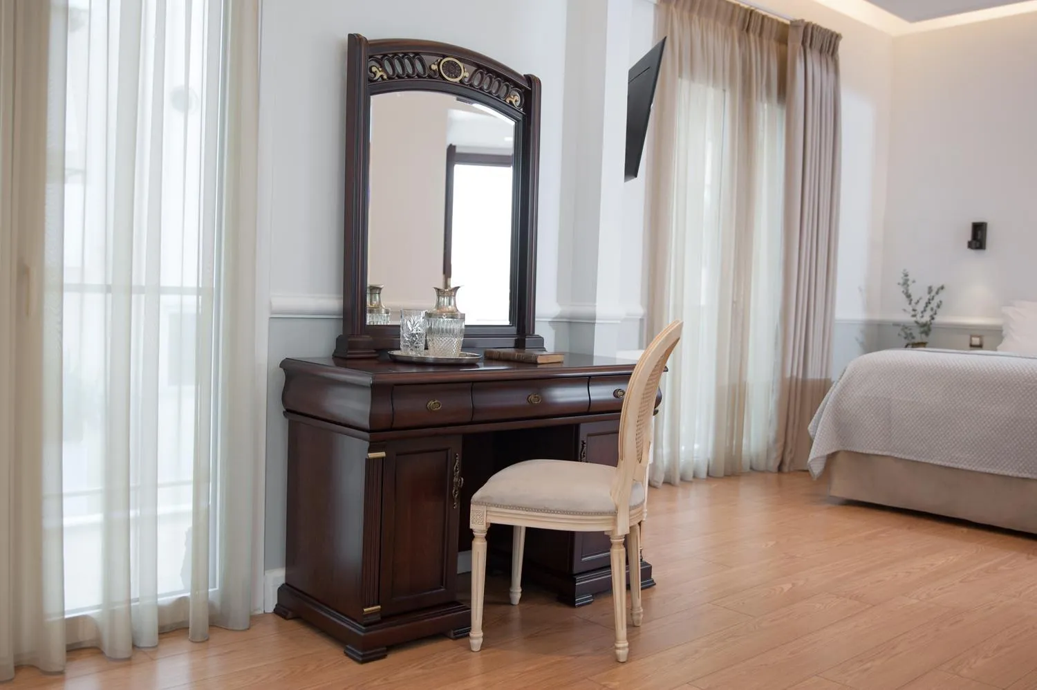 Photo of the whole room, Bed in Acropolis Ami Boutique Hotel