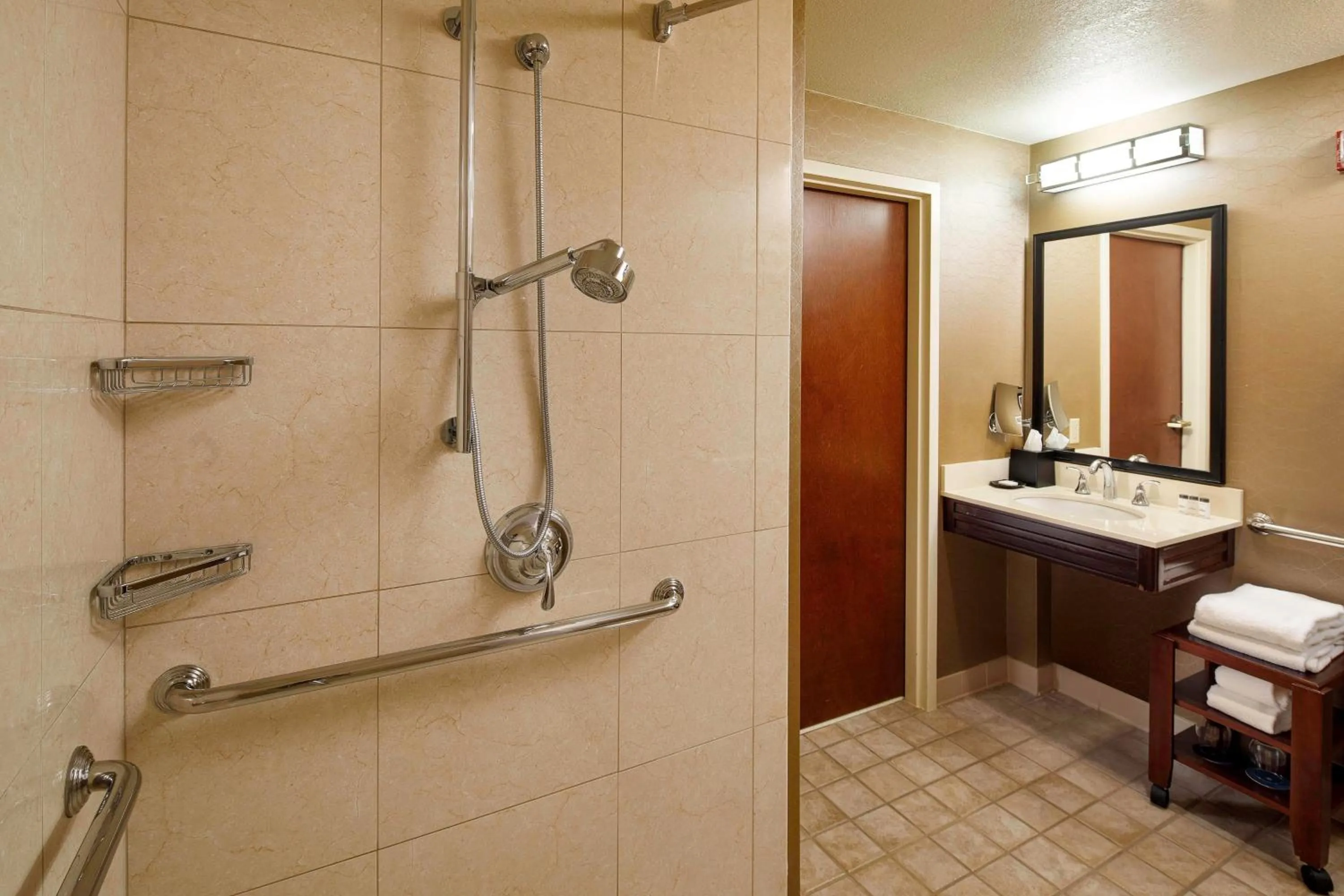 Bathroom in Sheraton Sioux Falls Hotel & Convention Center
