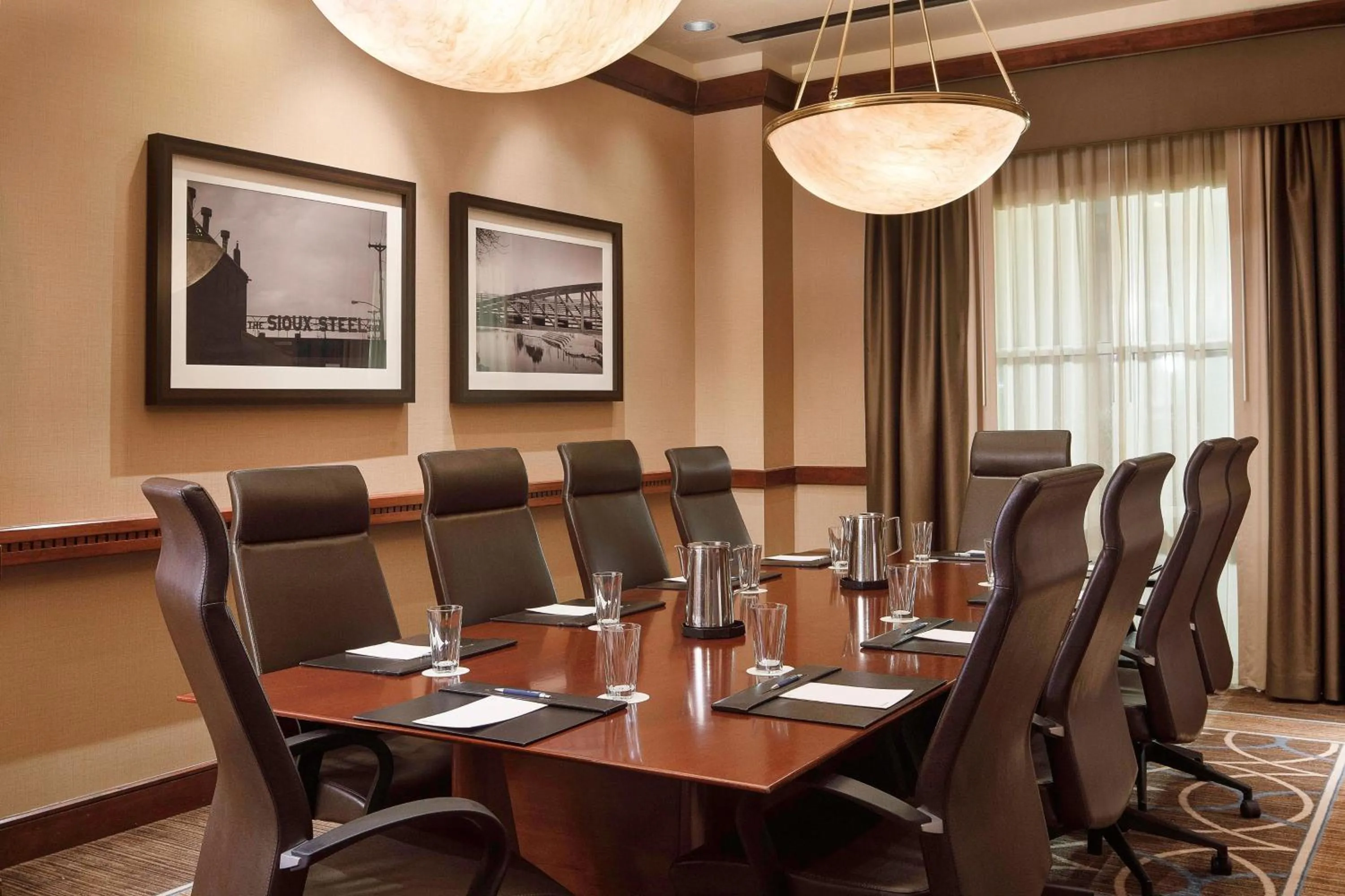 Meeting/conference room in Sheraton Sioux Falls Hotel & Convention Center