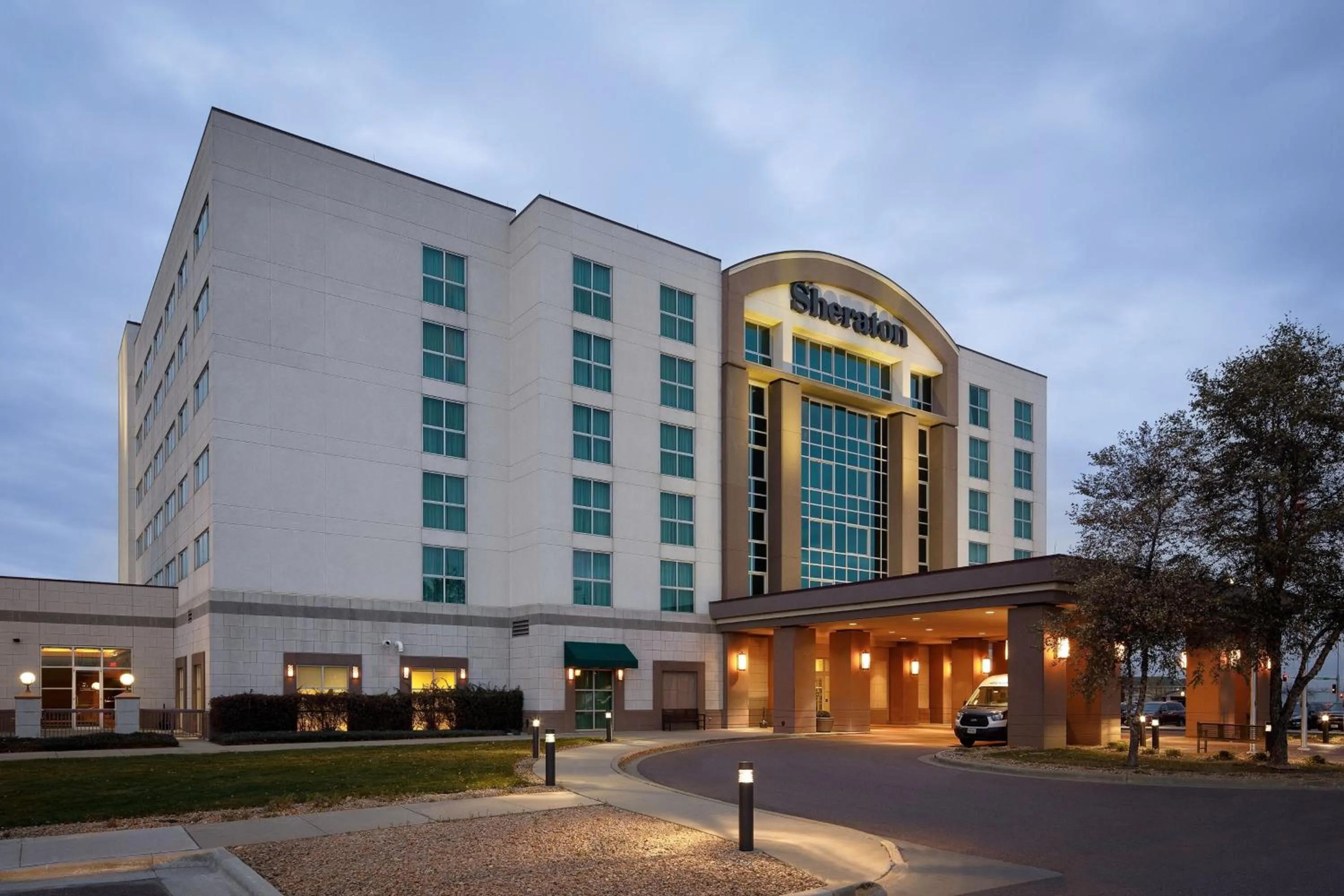 Property building in Sheraton Sioux Falls Hotel & Convention Center