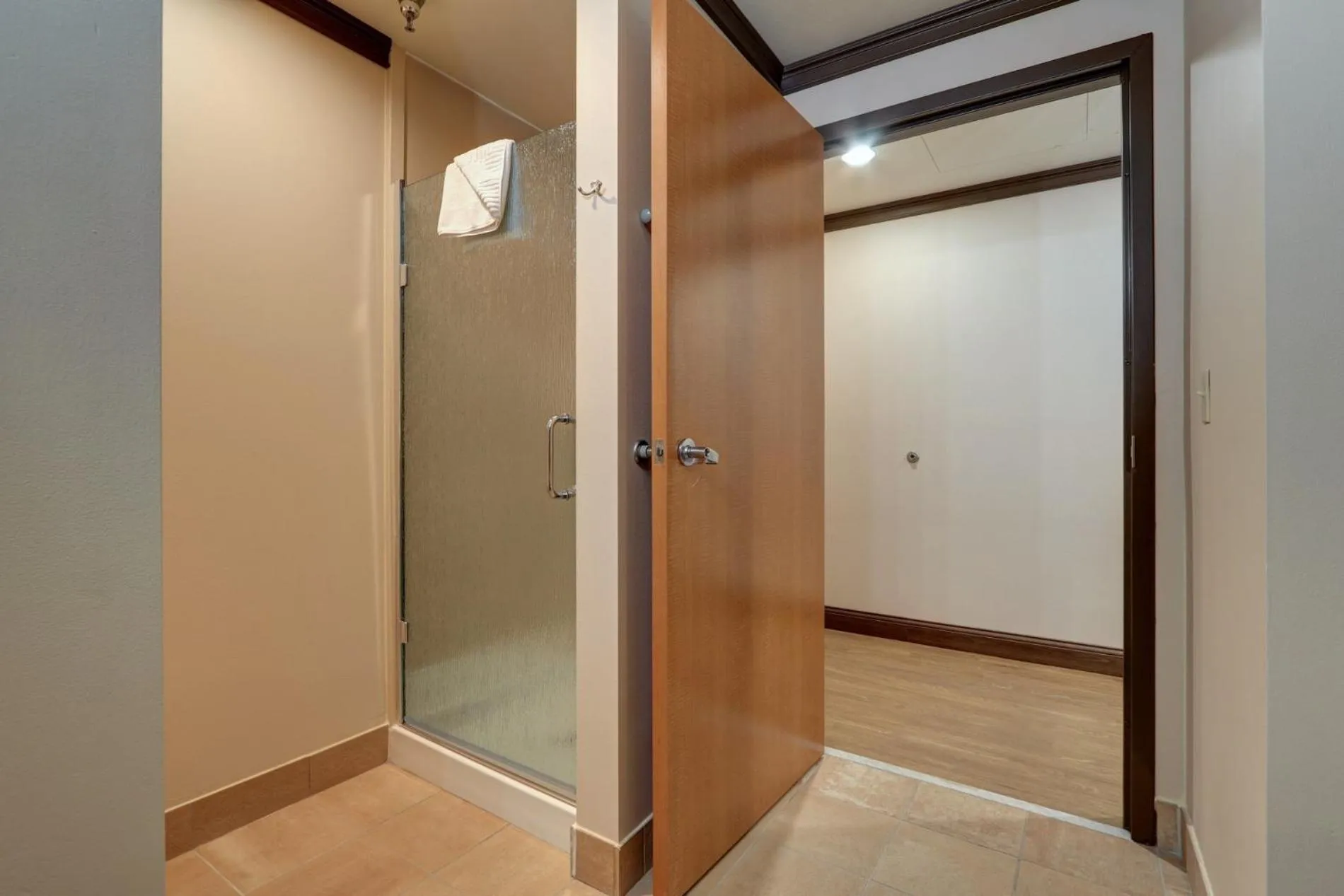 Toilet in Dimond Center Hotel