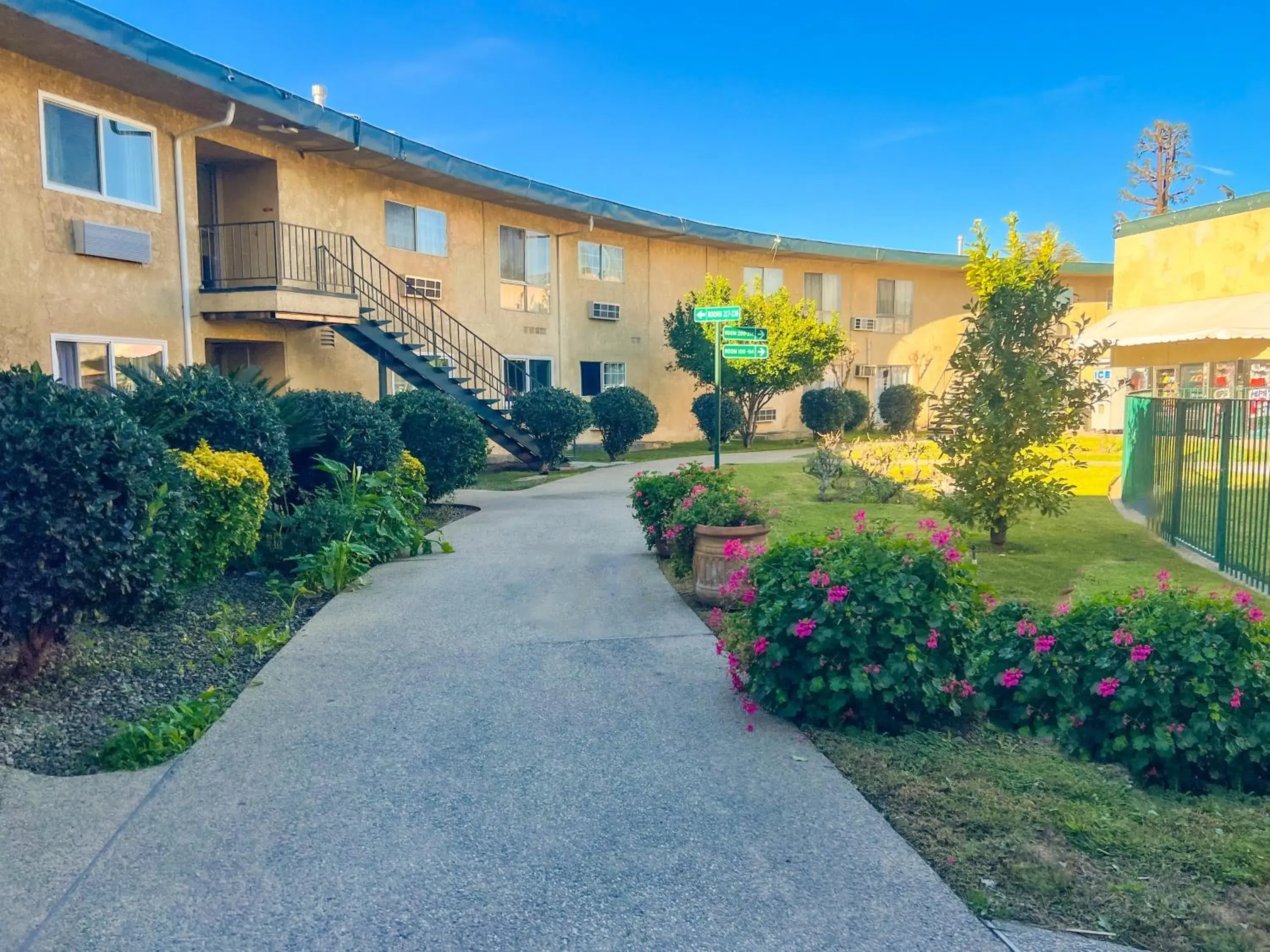 Hometown Inn North Hills Hometown Inn North Hills