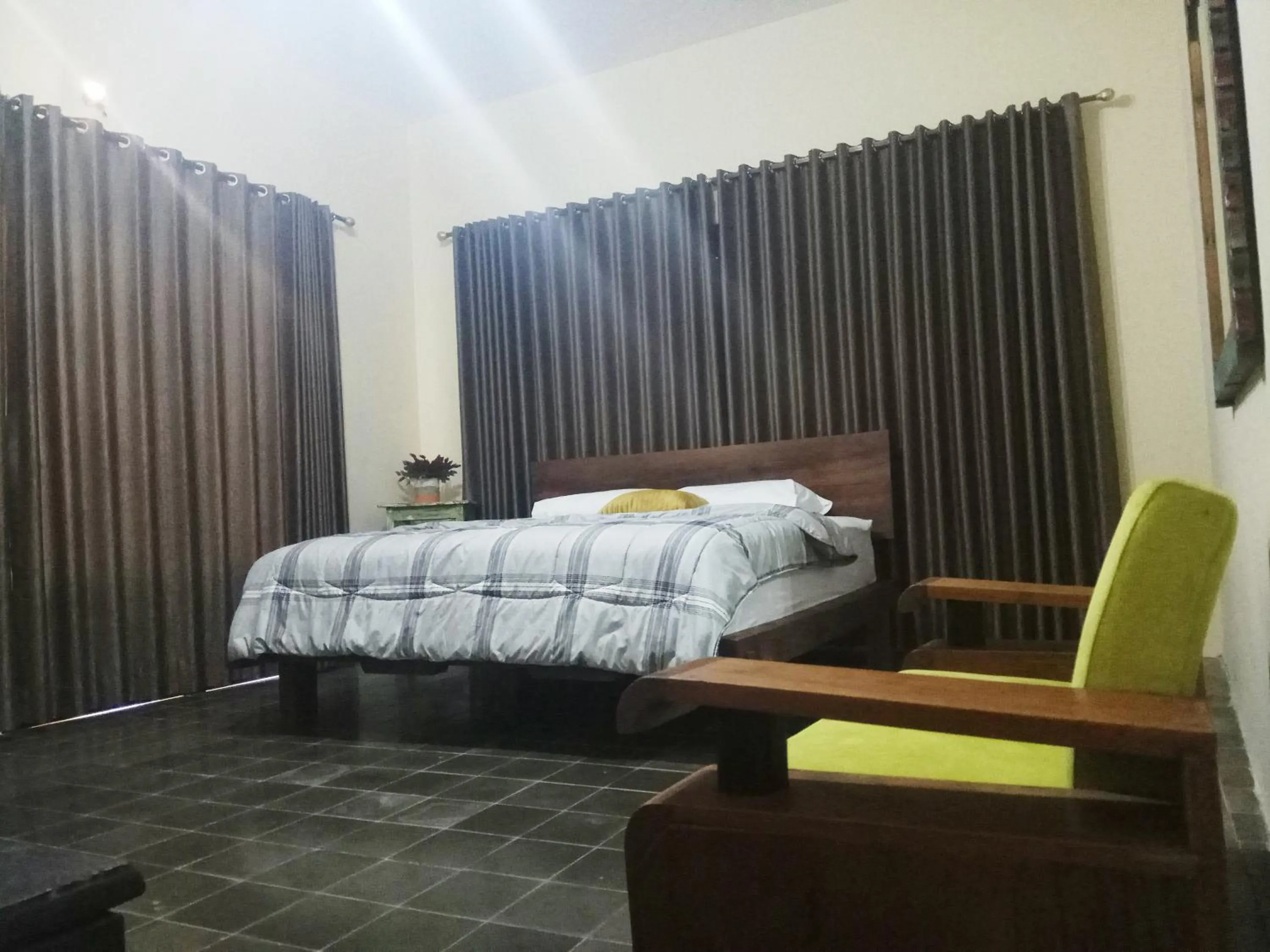 Bed in Doeloerkoe Homestay