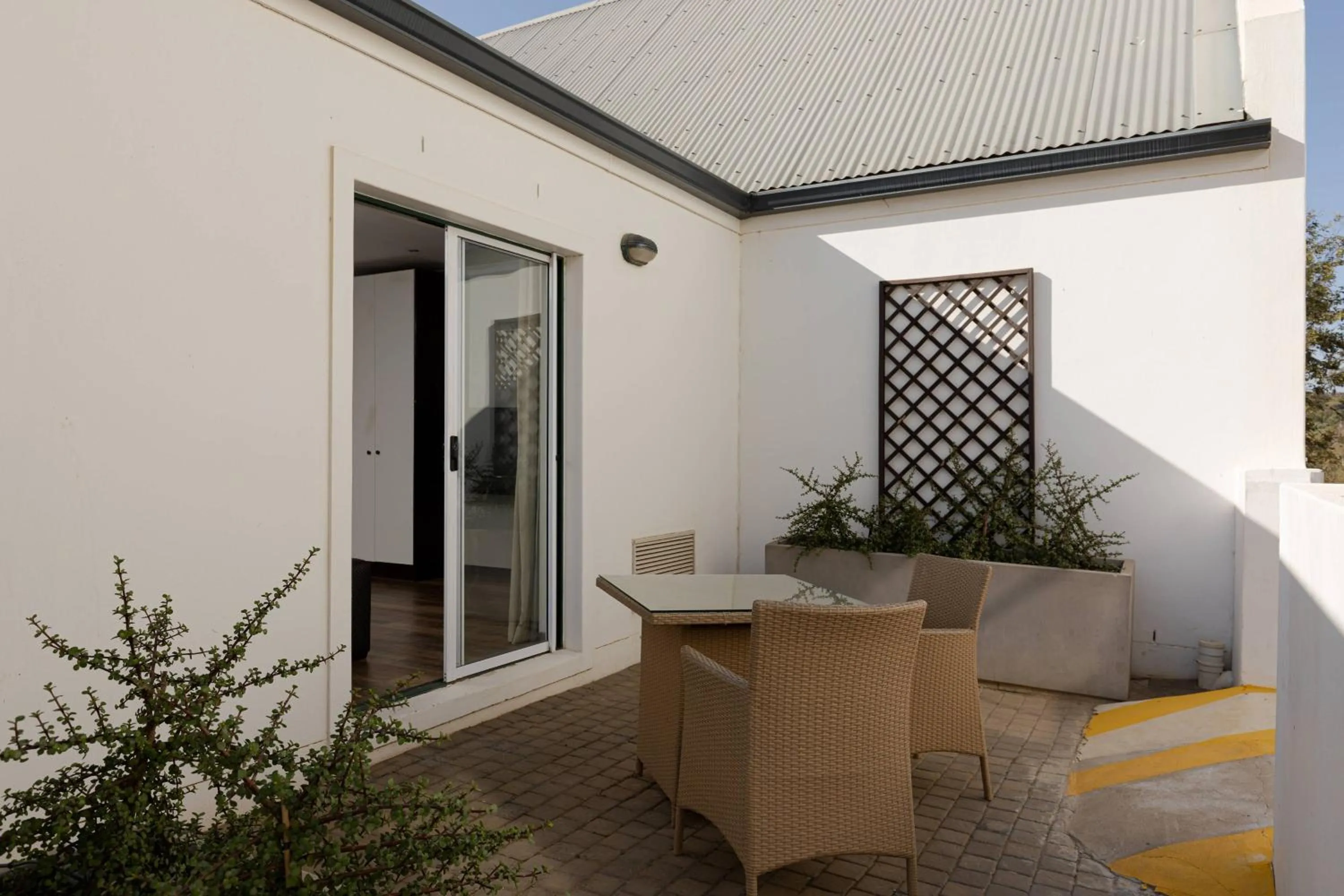 Photo of the whole room in Protea Hotel by Marriott Cape Town Durbanville