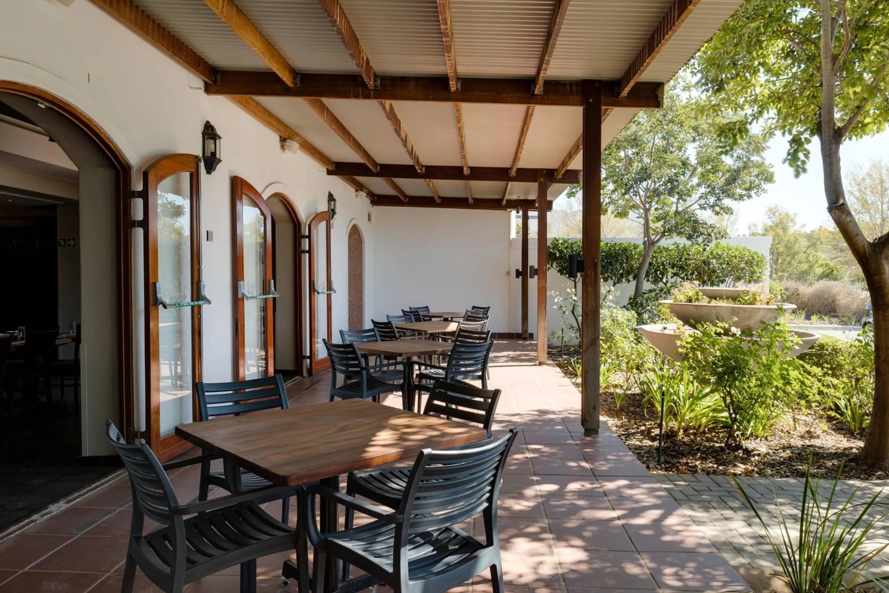 Restaurant/places to eat in Protea Hotel by Marriott Cape Town Durbanville