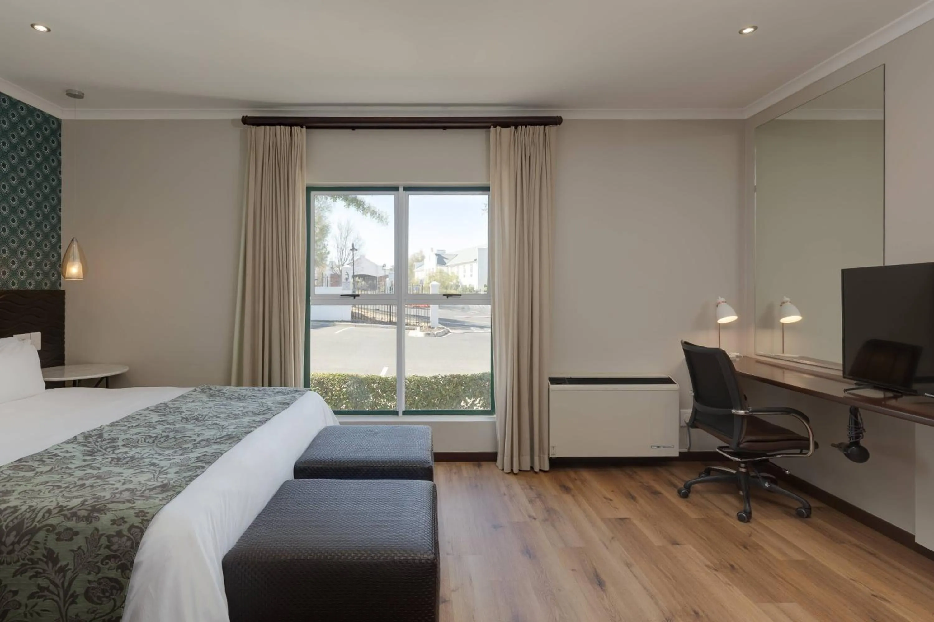 Photo of the whole room, Bed in Protea Hotel by Marriott Cape Town Durbanville