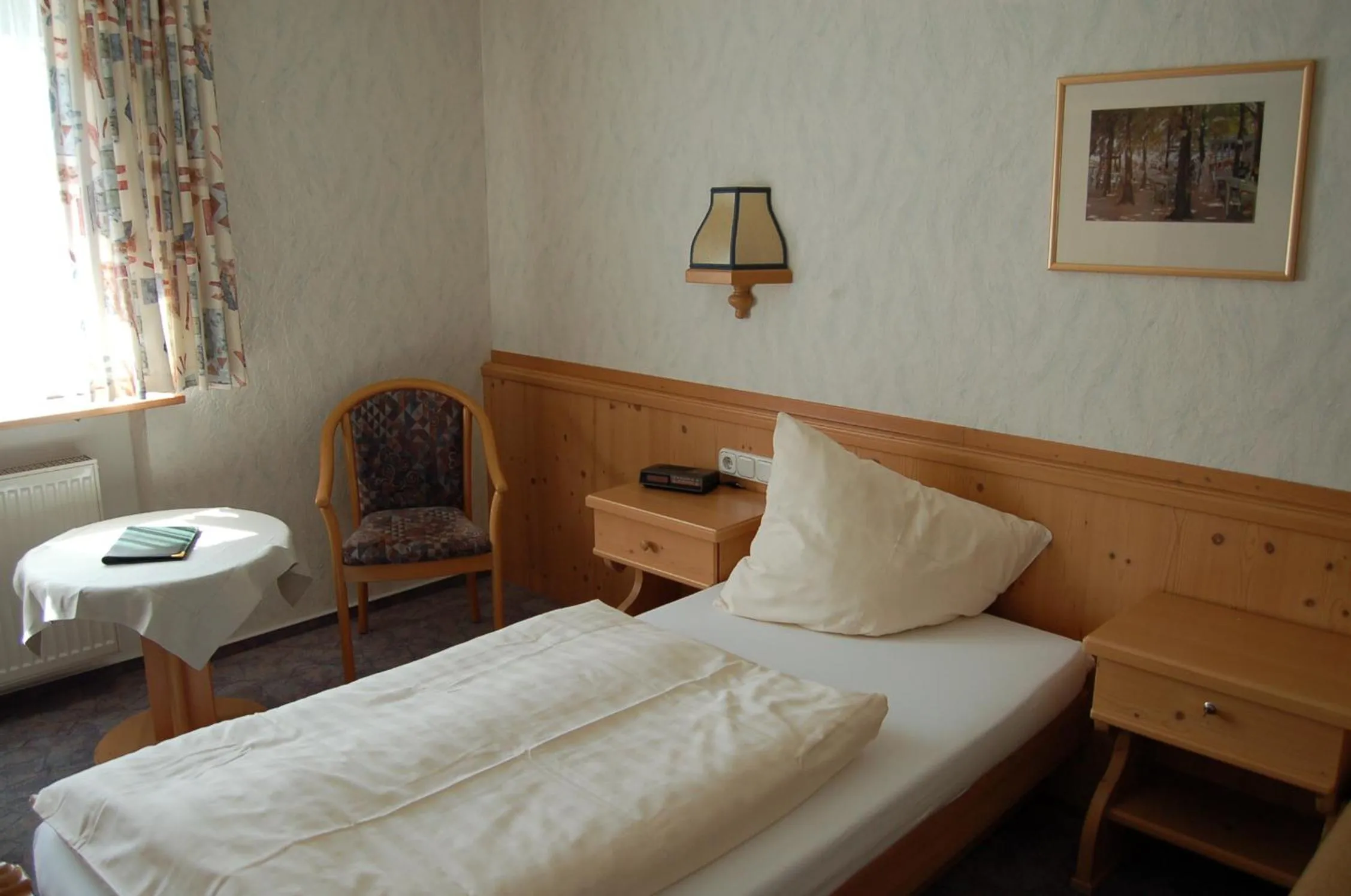 Bed in Landgasthaus Pfahl