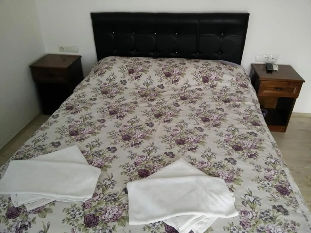 Bed in Hotel Uygar