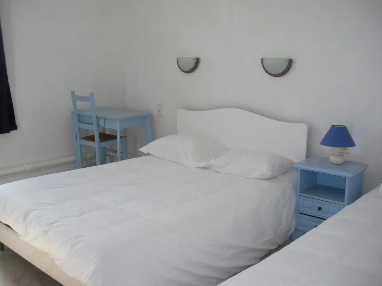 Photo of the whole room in Hotel De La Poste