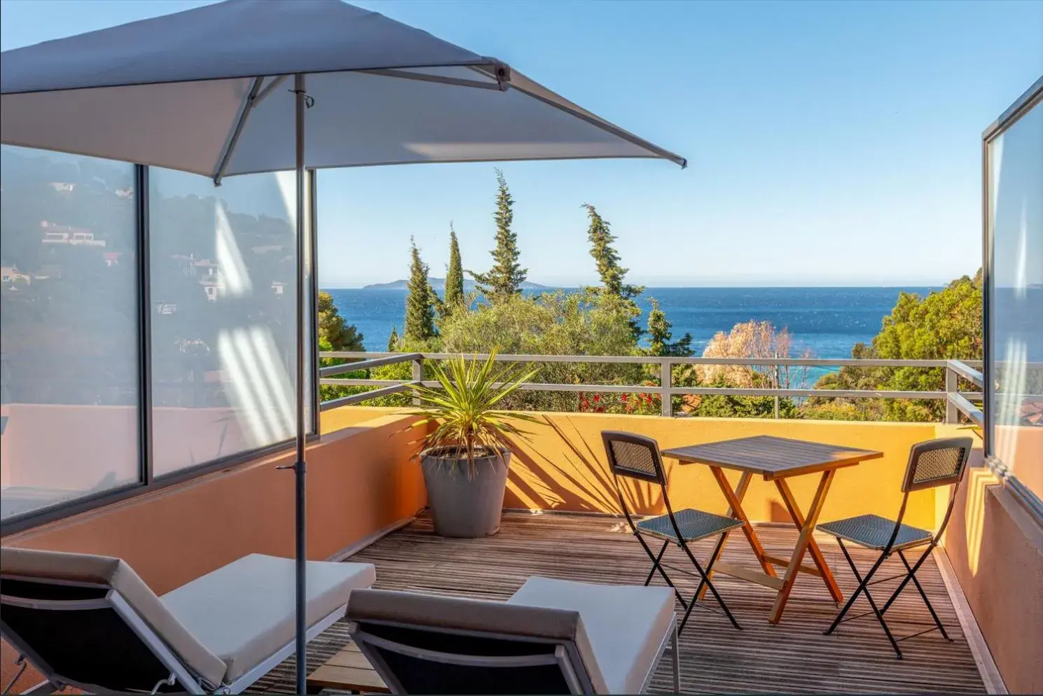 Deluxe Room Terrace with Sea view in Les Terrasses du Bailli Deluxe Room Terrace with Sea view in Les Terrasses du Bailli