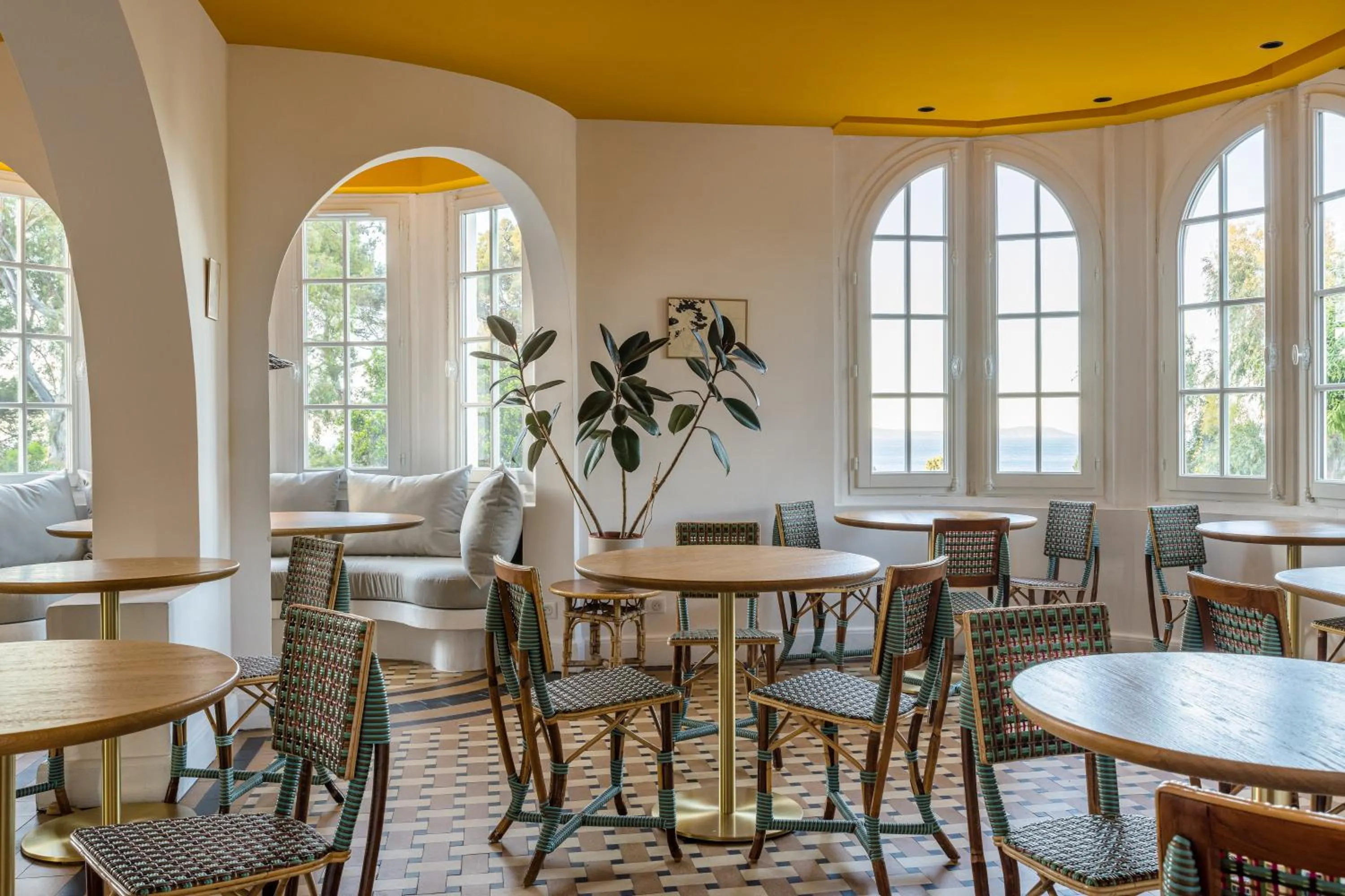 Restaurant/places to eat in Les Terrasses du Bailli