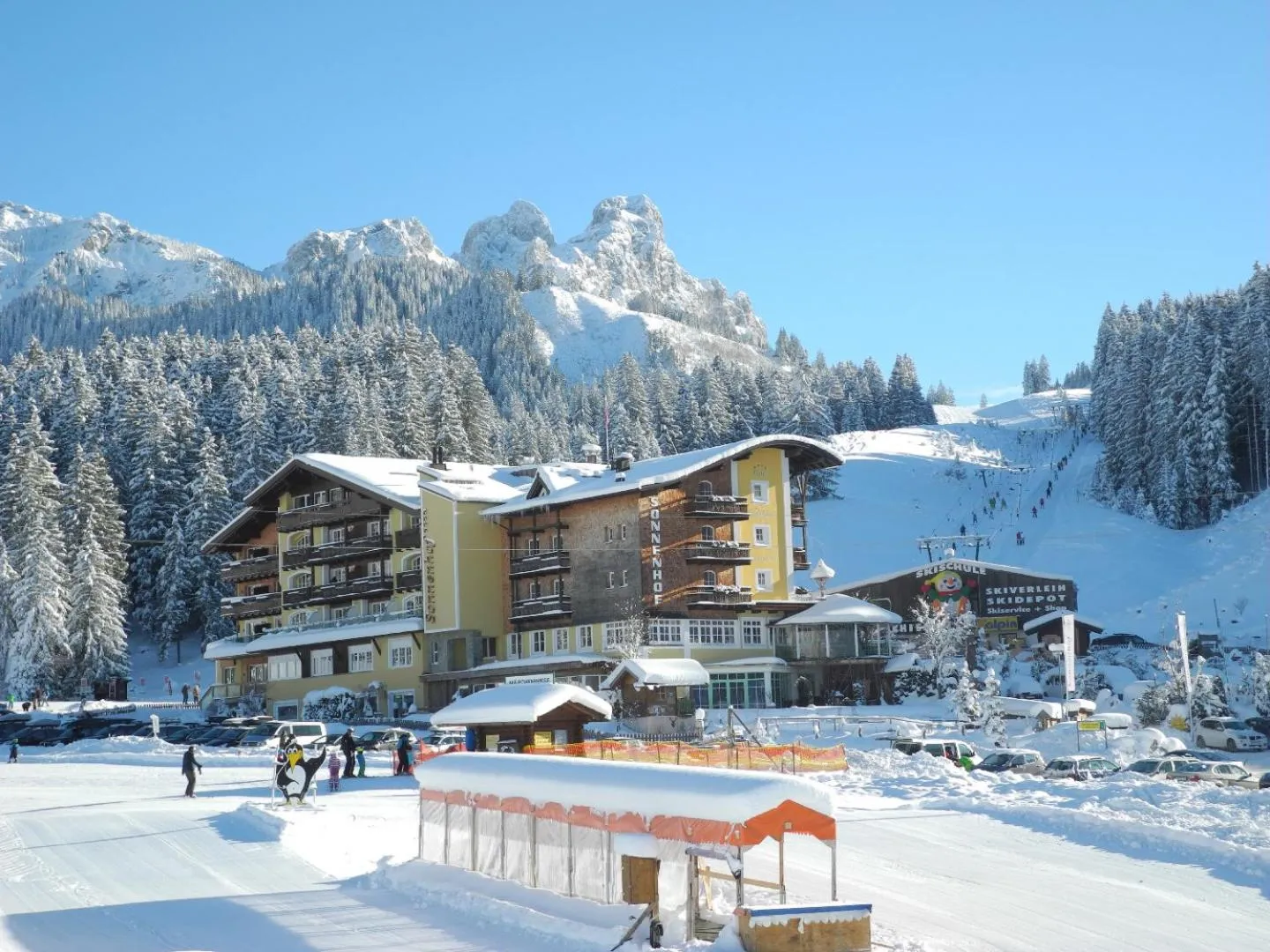 Facade/entrance in Hotel Sonnenhof