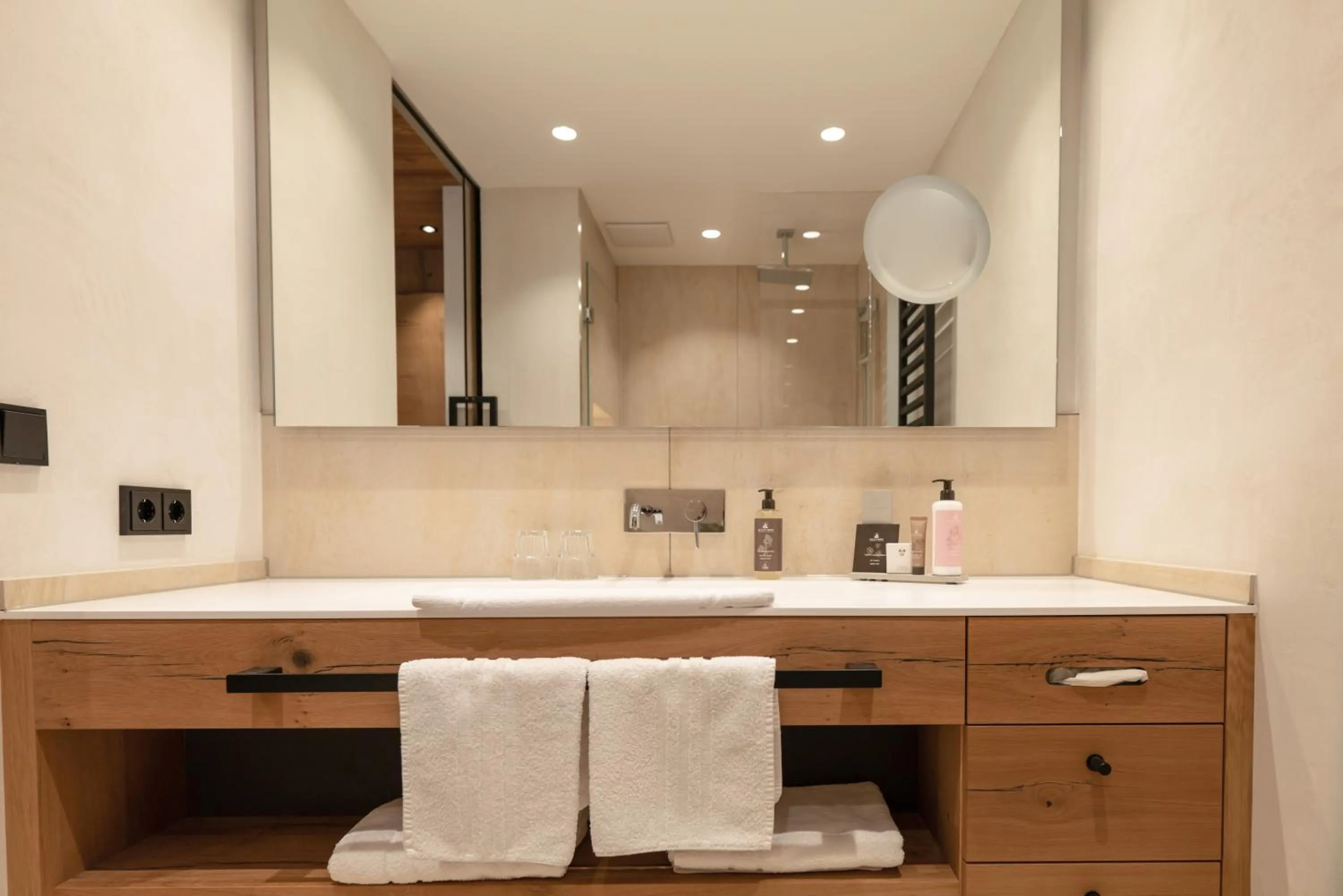 Bathroom in Hotel Sonnenhof