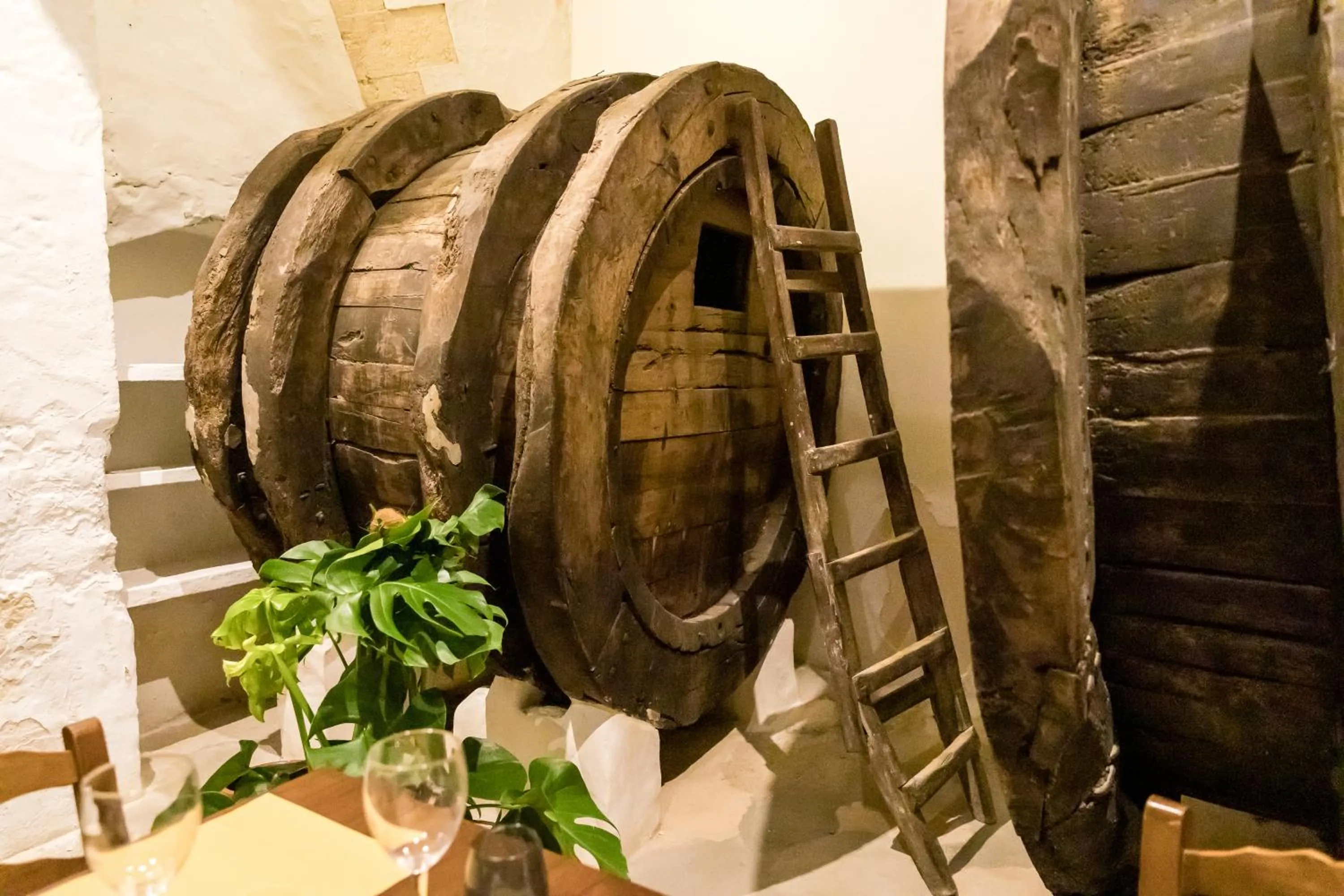 Restaurant/places to eat in Can Font