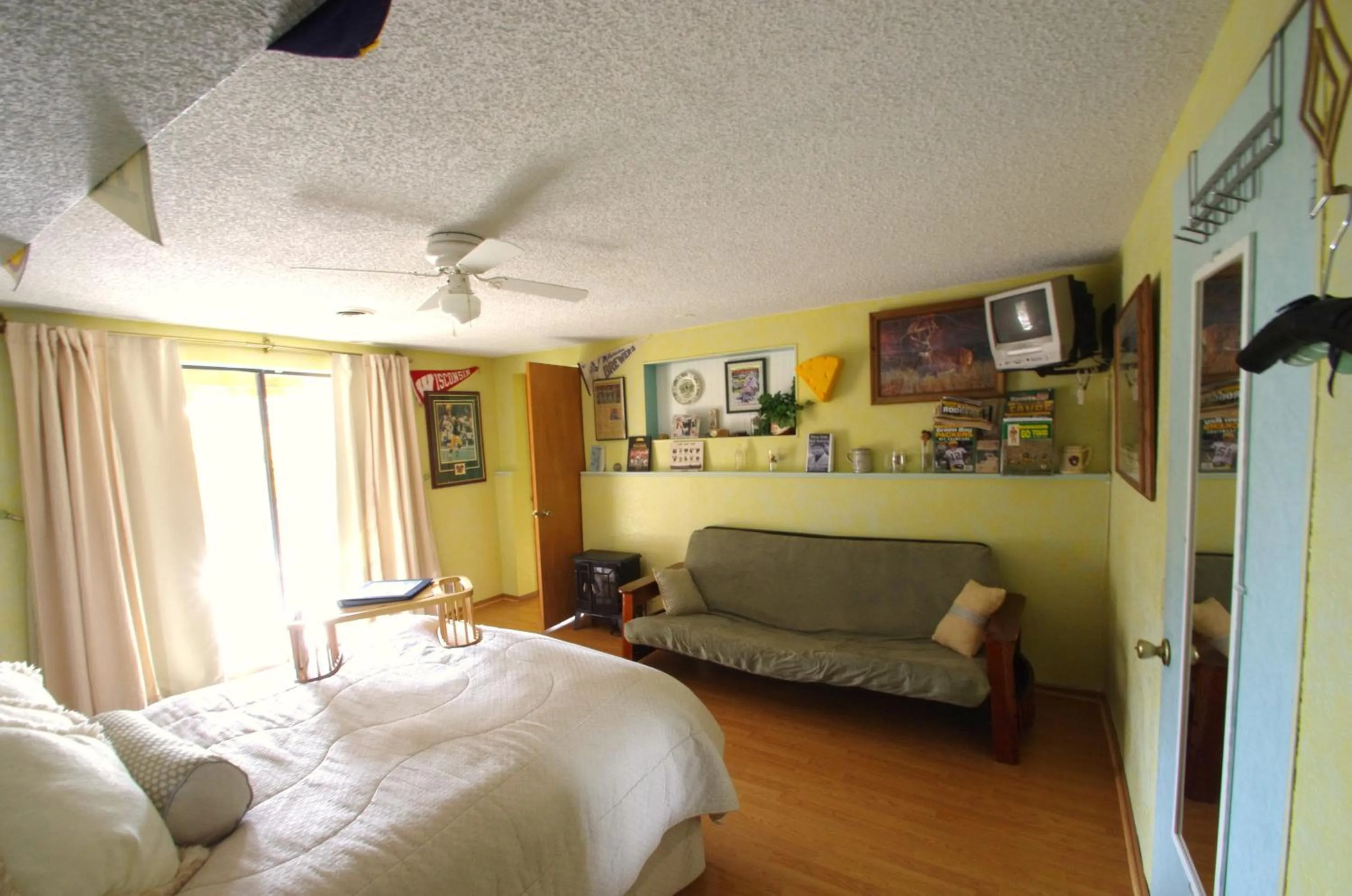 Bedroom, Bed in Whitebird Summit Lodge