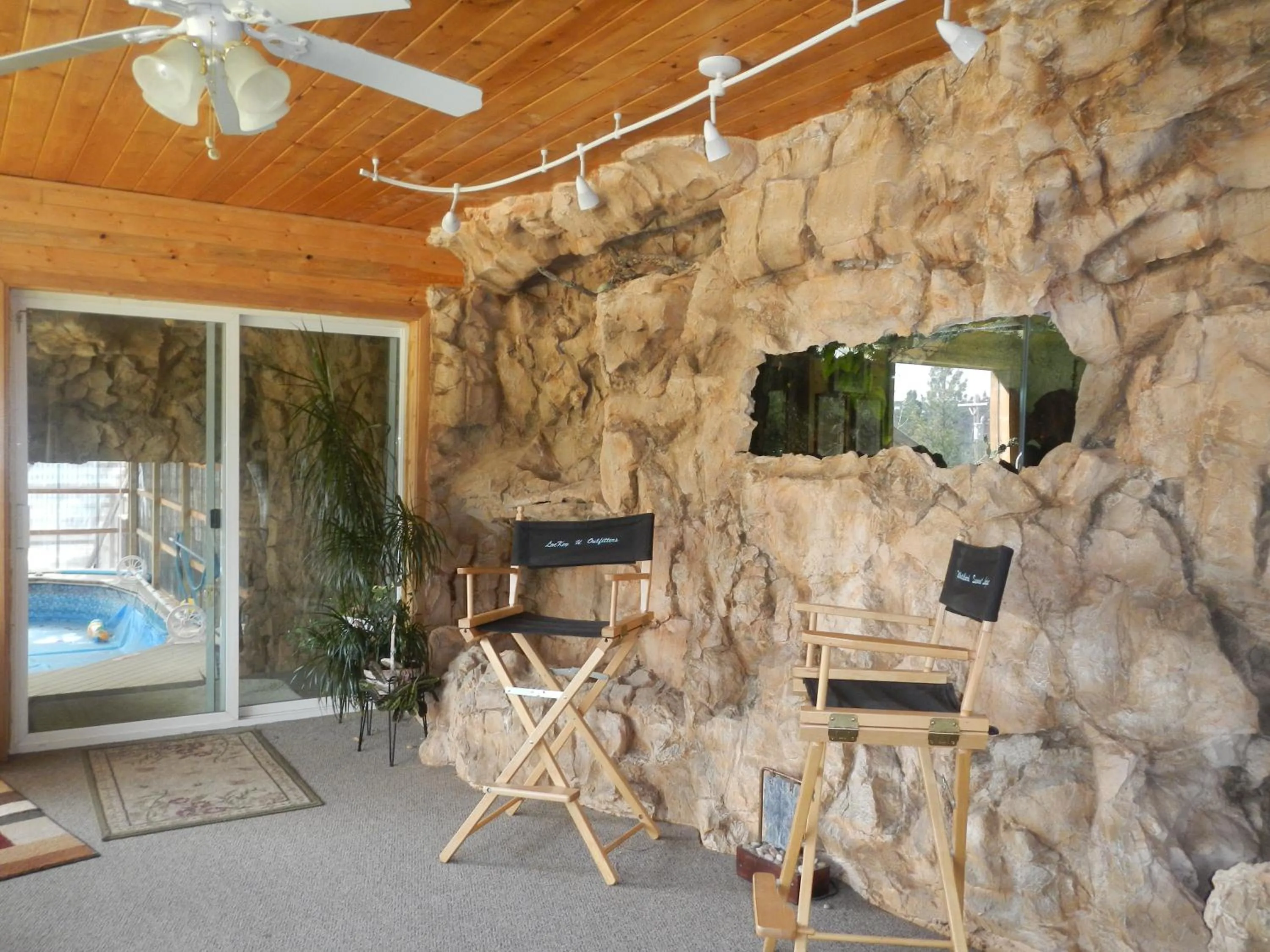 Decorative detail in Whitebird Summit Lodge