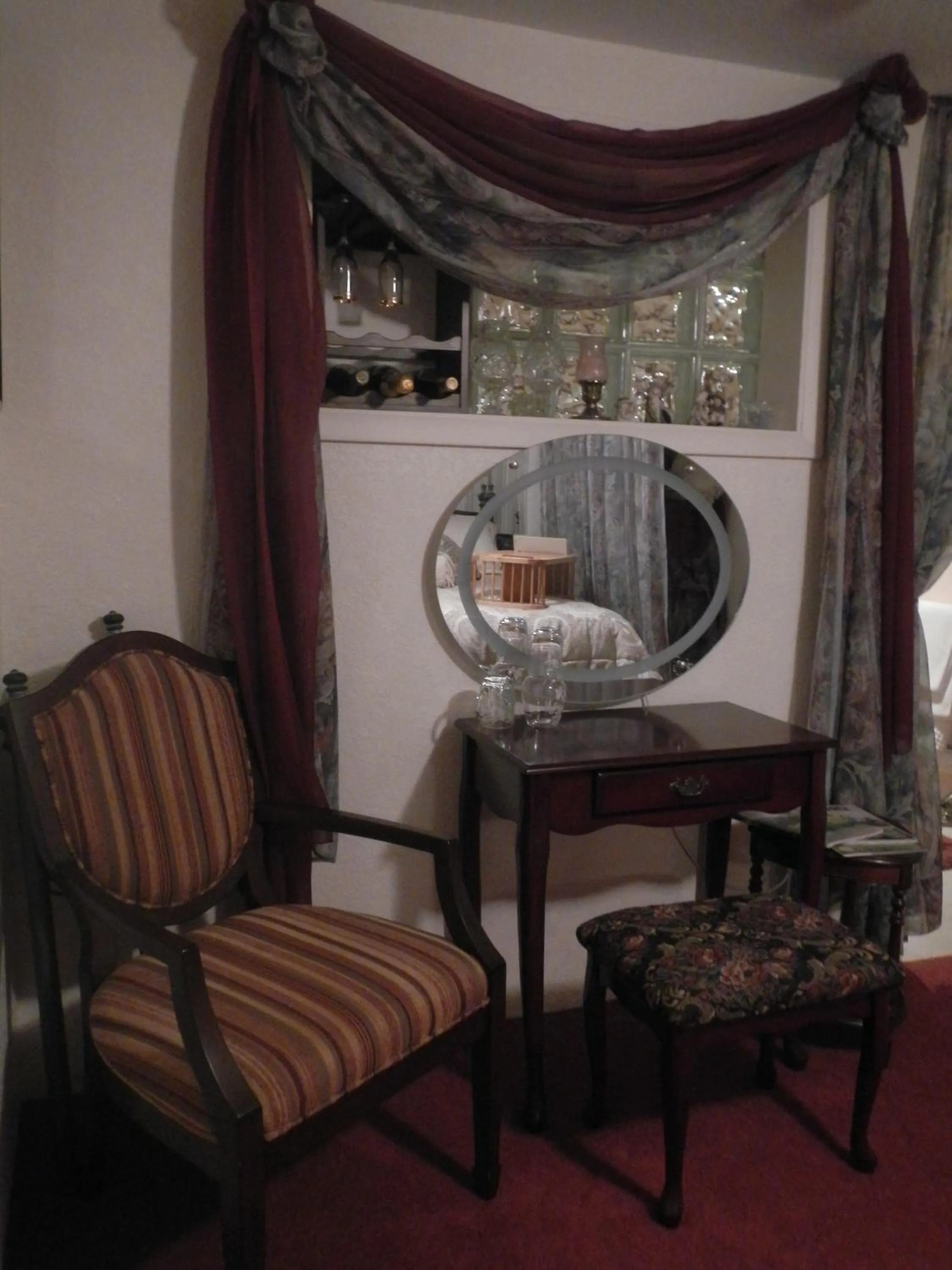 Decorative detail in Whitebird Summit Lodge