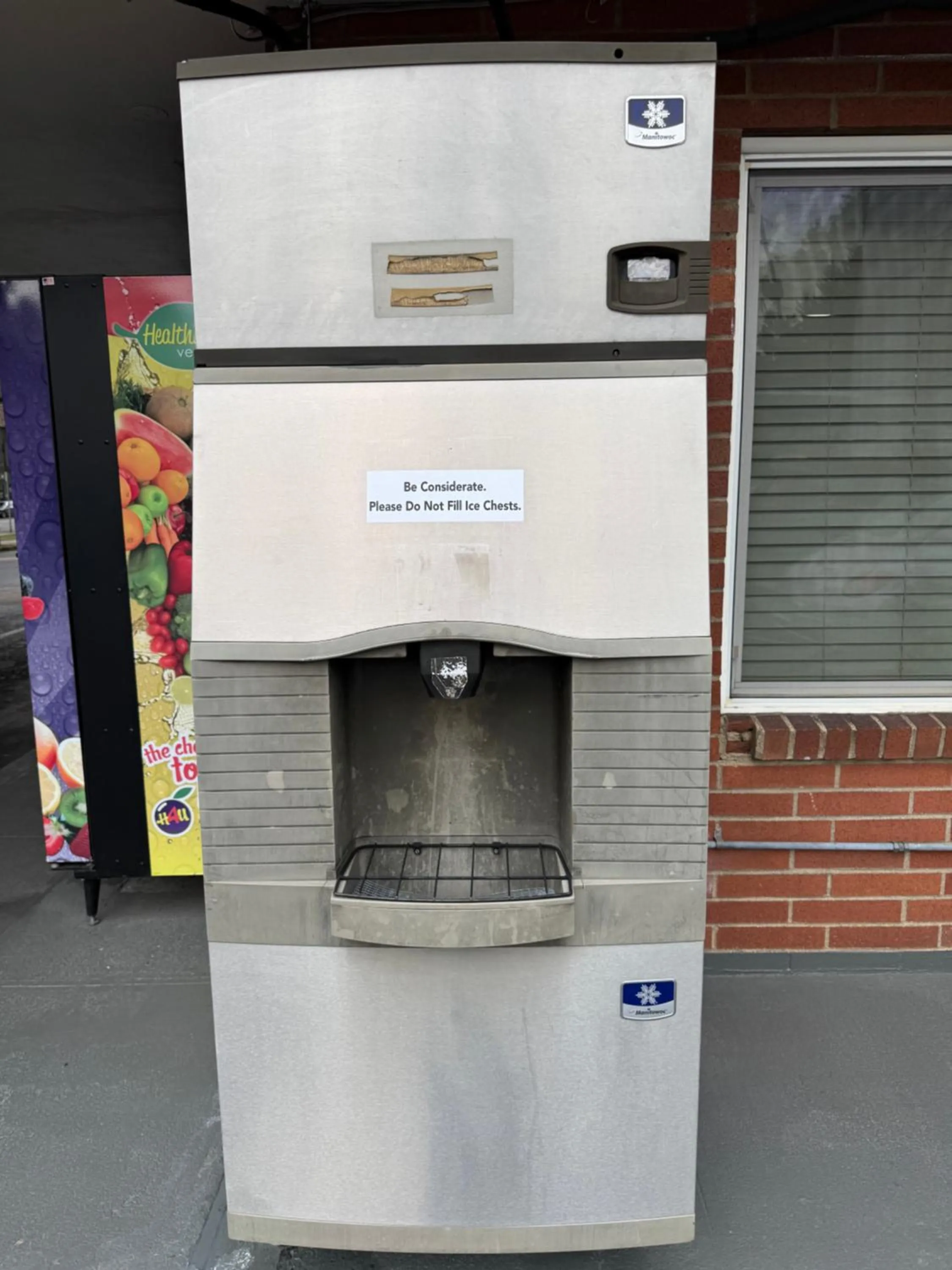vending machine in Studio 6 Suites Vancouver WA Waterfront
