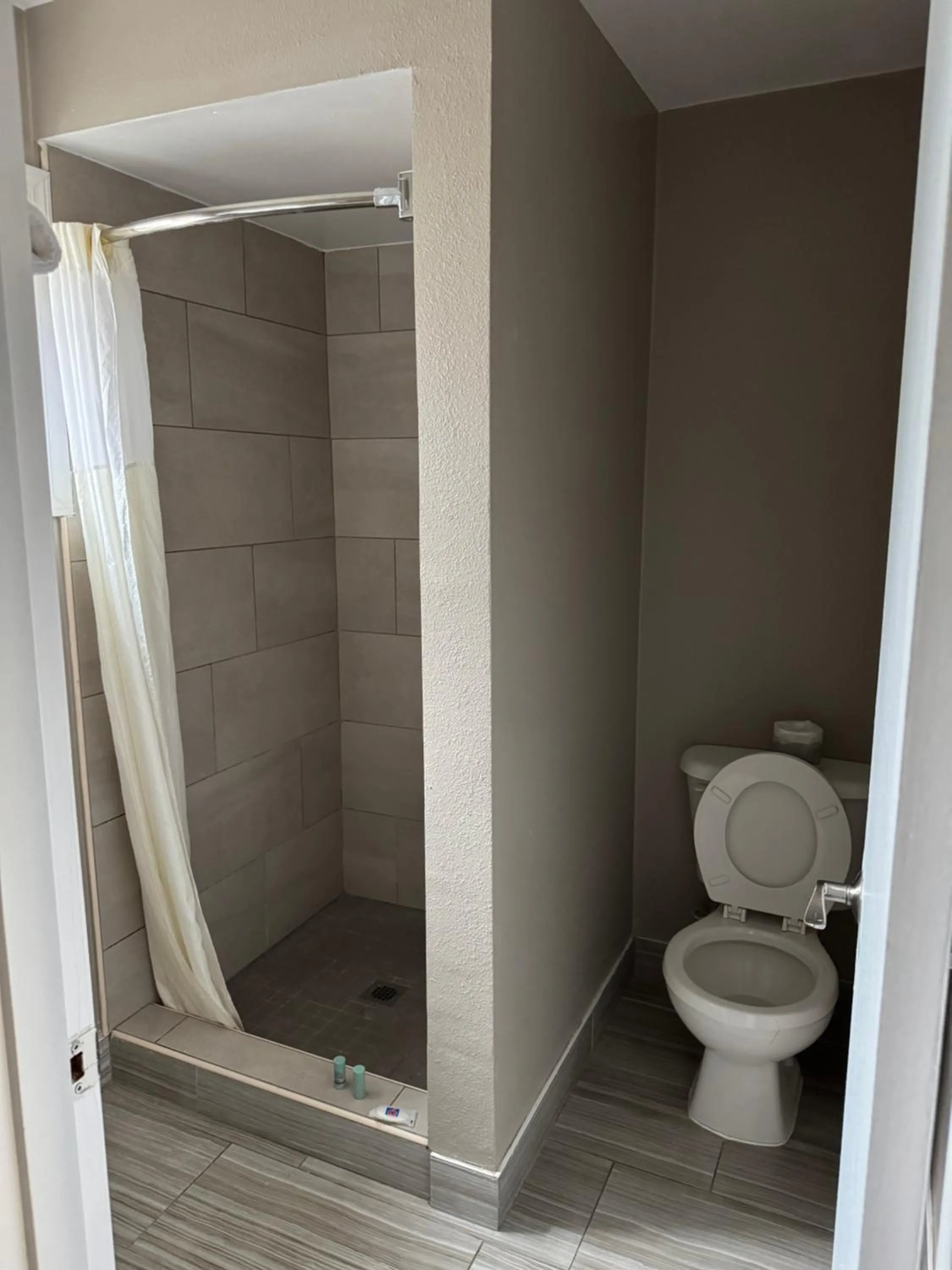 Shower in Studio 6 Suites Vancouver WA Waterfront