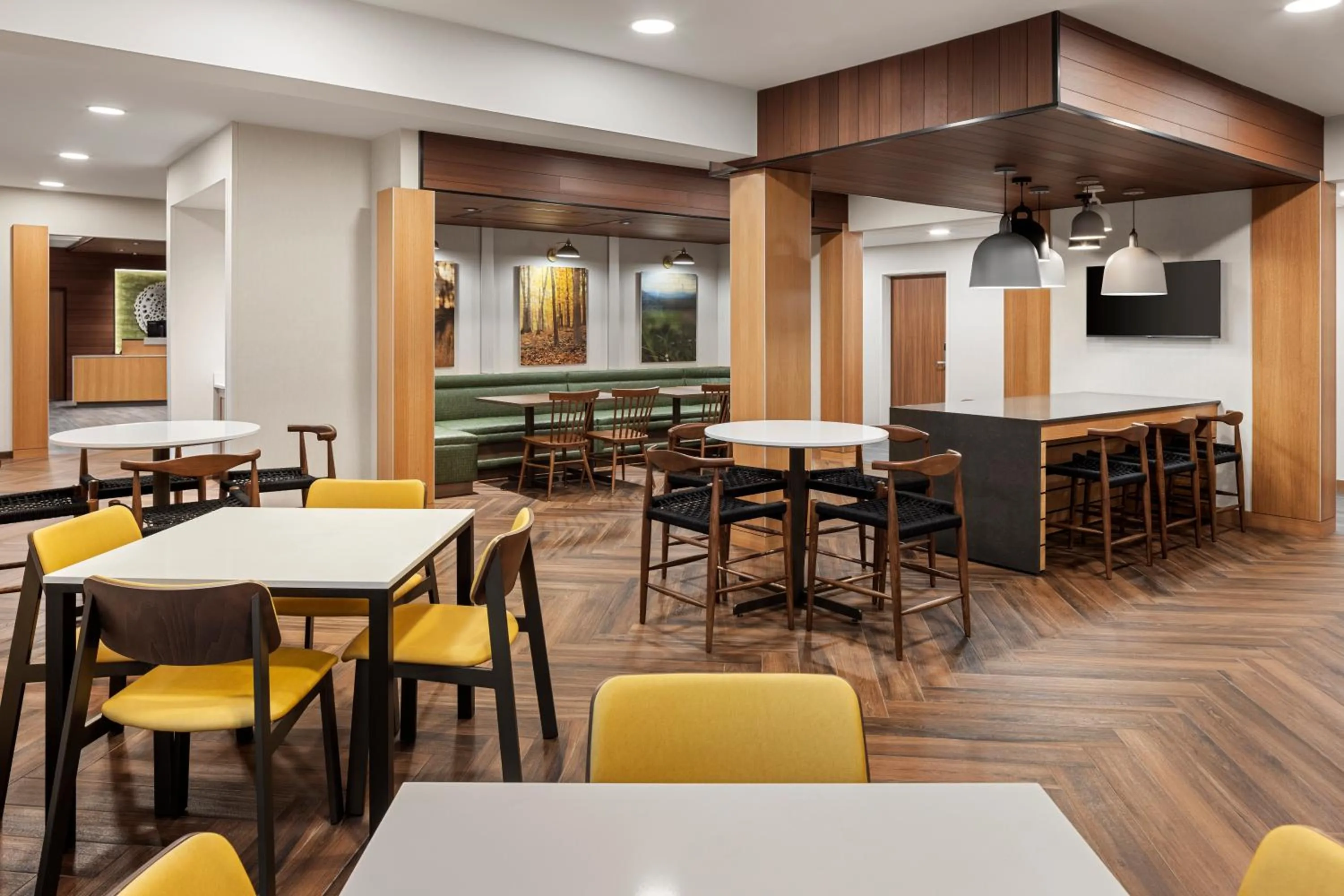 Lobby or reception in Fairfield by Marriott Inn & Suites Cedar Rapids North