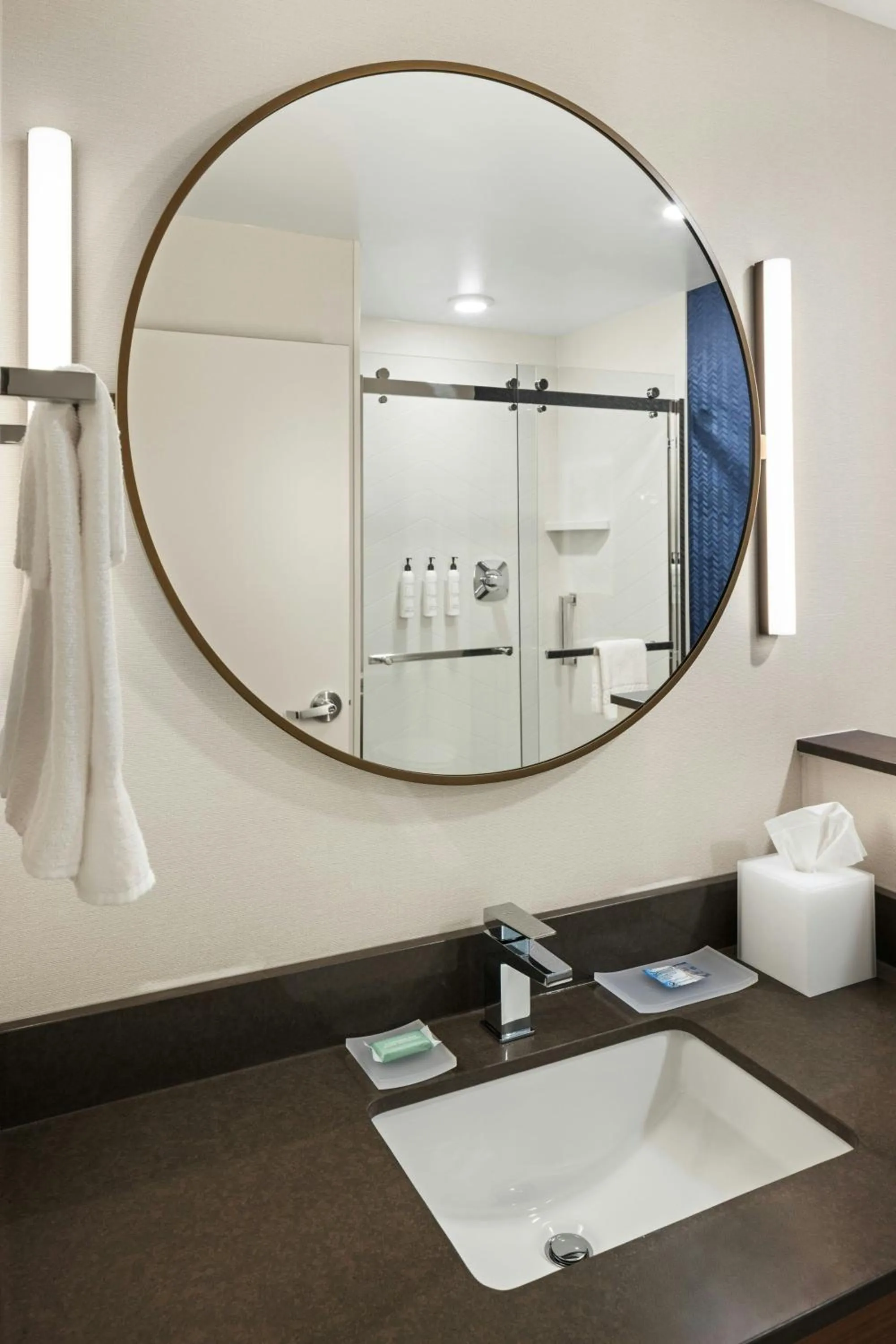 Bathroom in Fairfield by Marriott Inn & Suites Cedar Rapids North