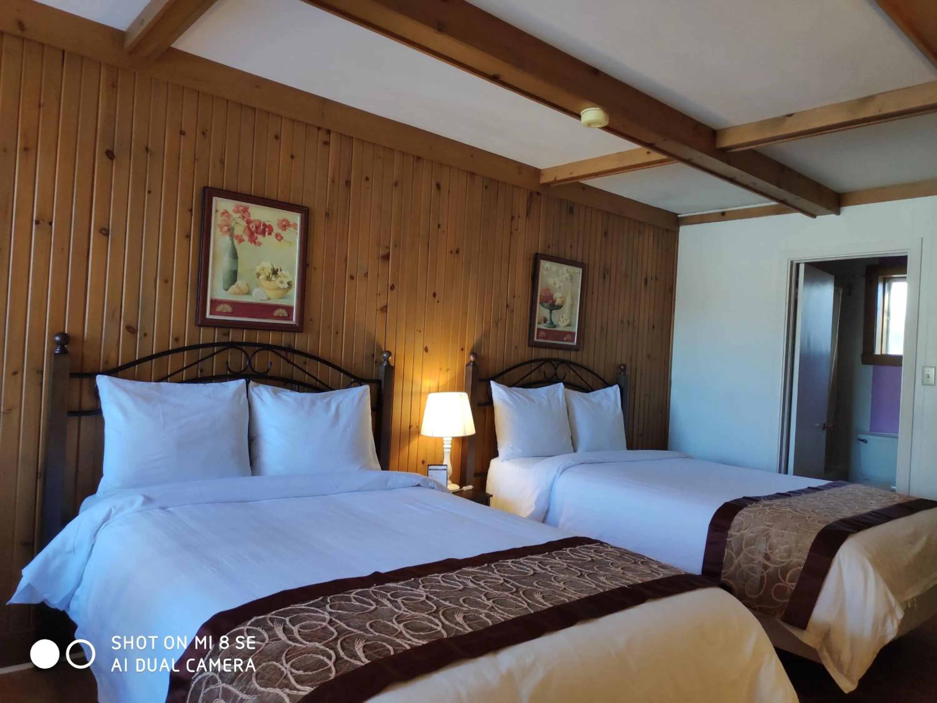 Bed in Motel Chantolac