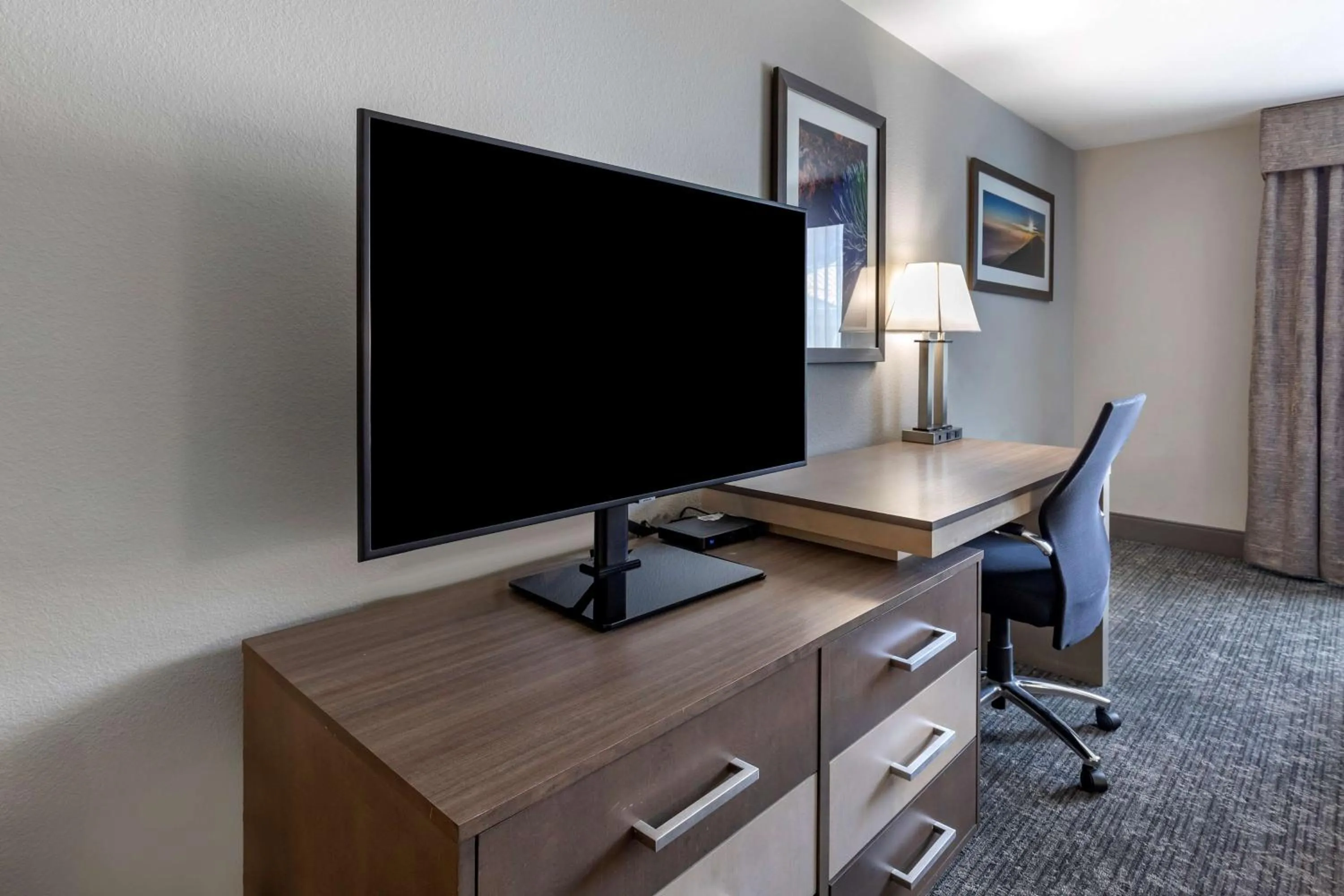 Bedroom in Best Western Plus Las Vegas West