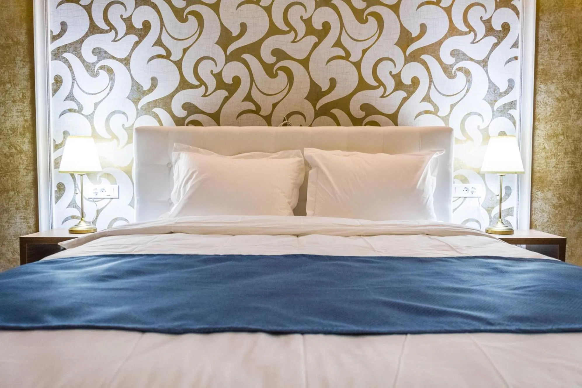 Bed in Monopoly Hotel