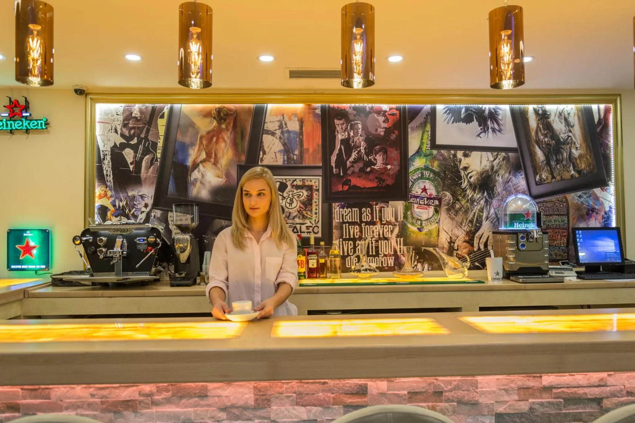 Lounge or bar in Monopoly Hotel