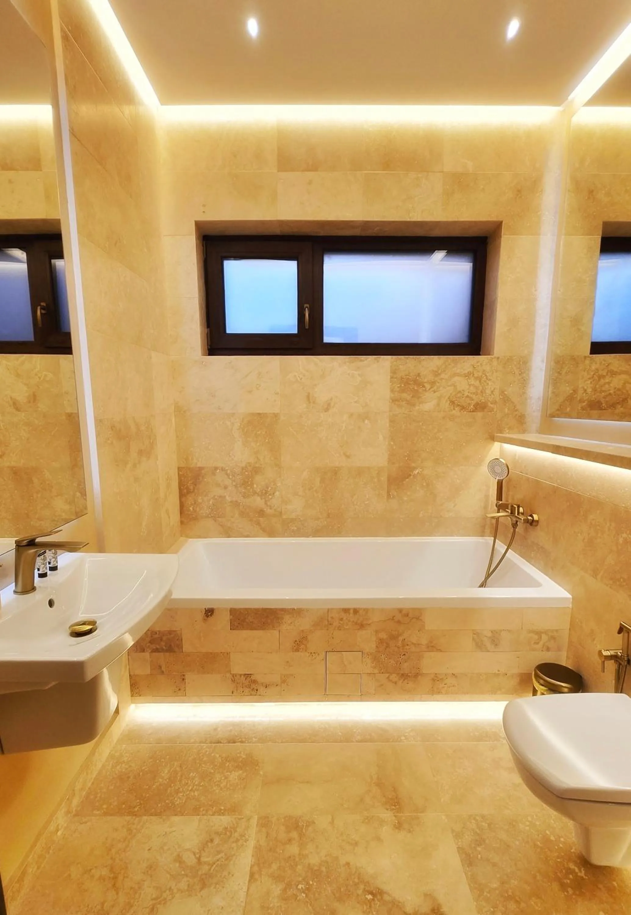 Toilet in Monopoly Hotel