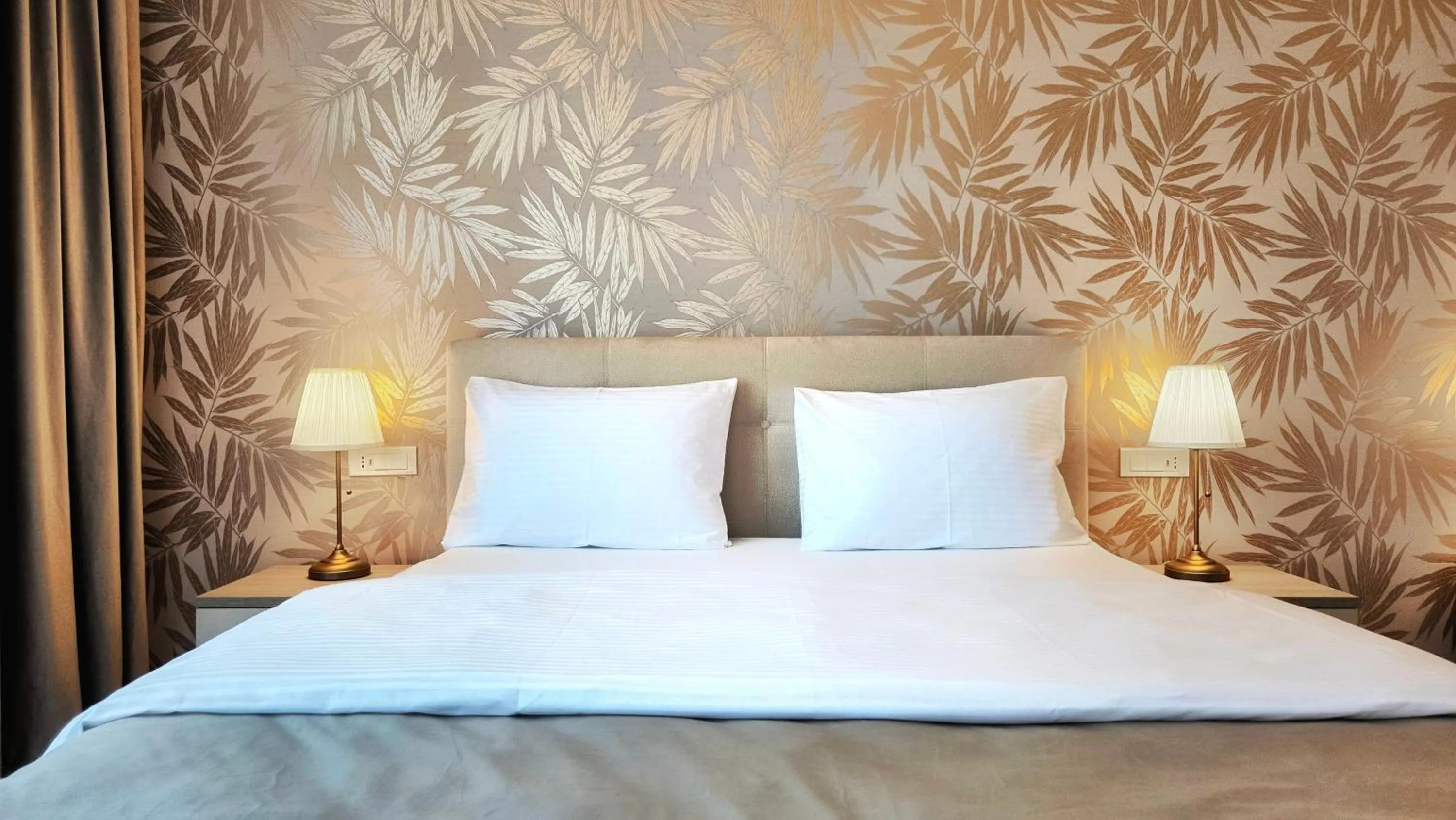 Bed in Monopoly Hotel