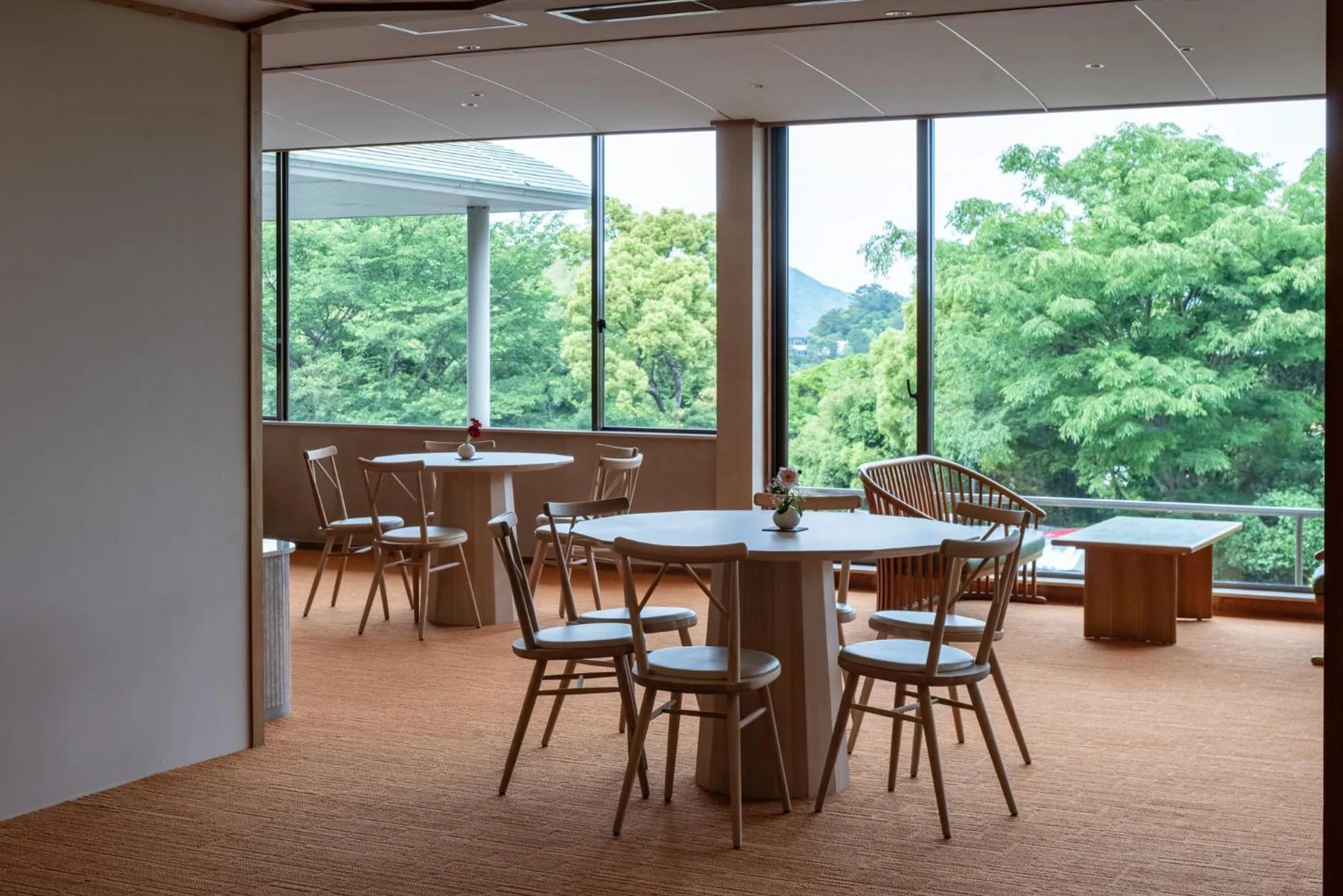 Area and facilities in Senpokaku