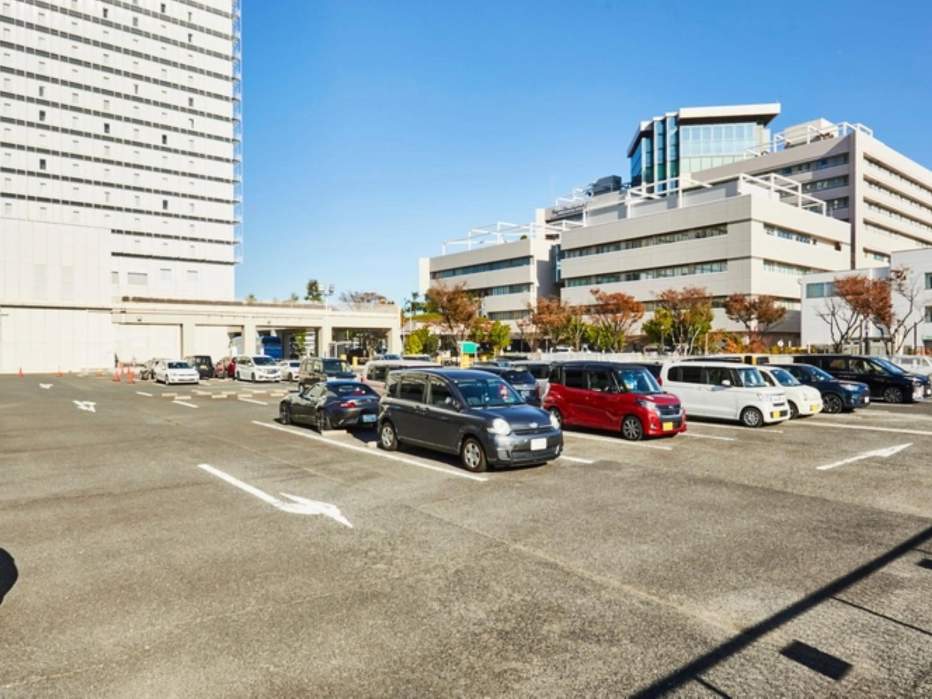 Parking in Kansai Airport Washington Hotel