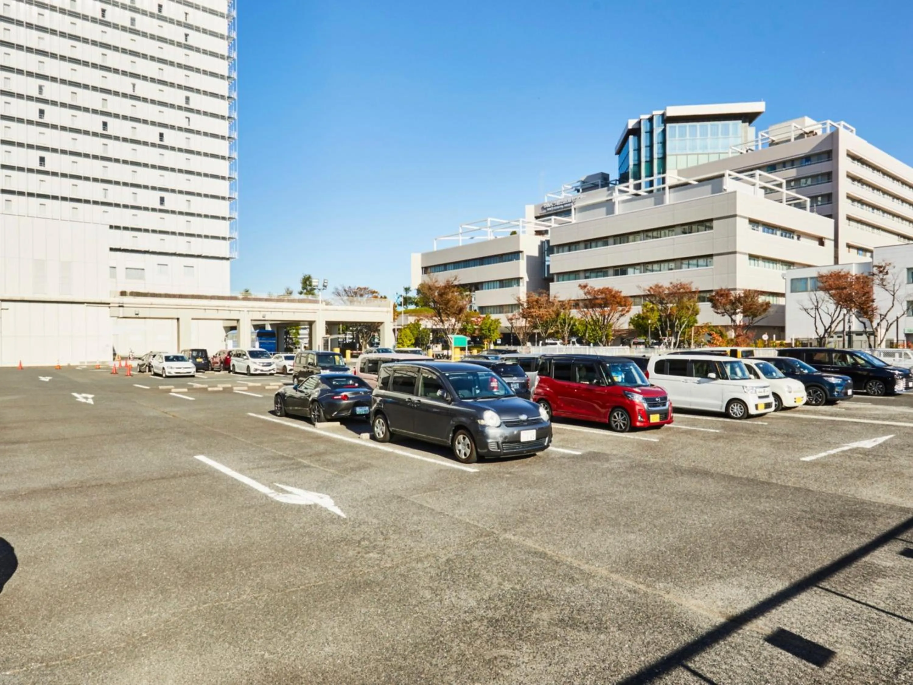 Parking in Kansai Airport Washington Hotel