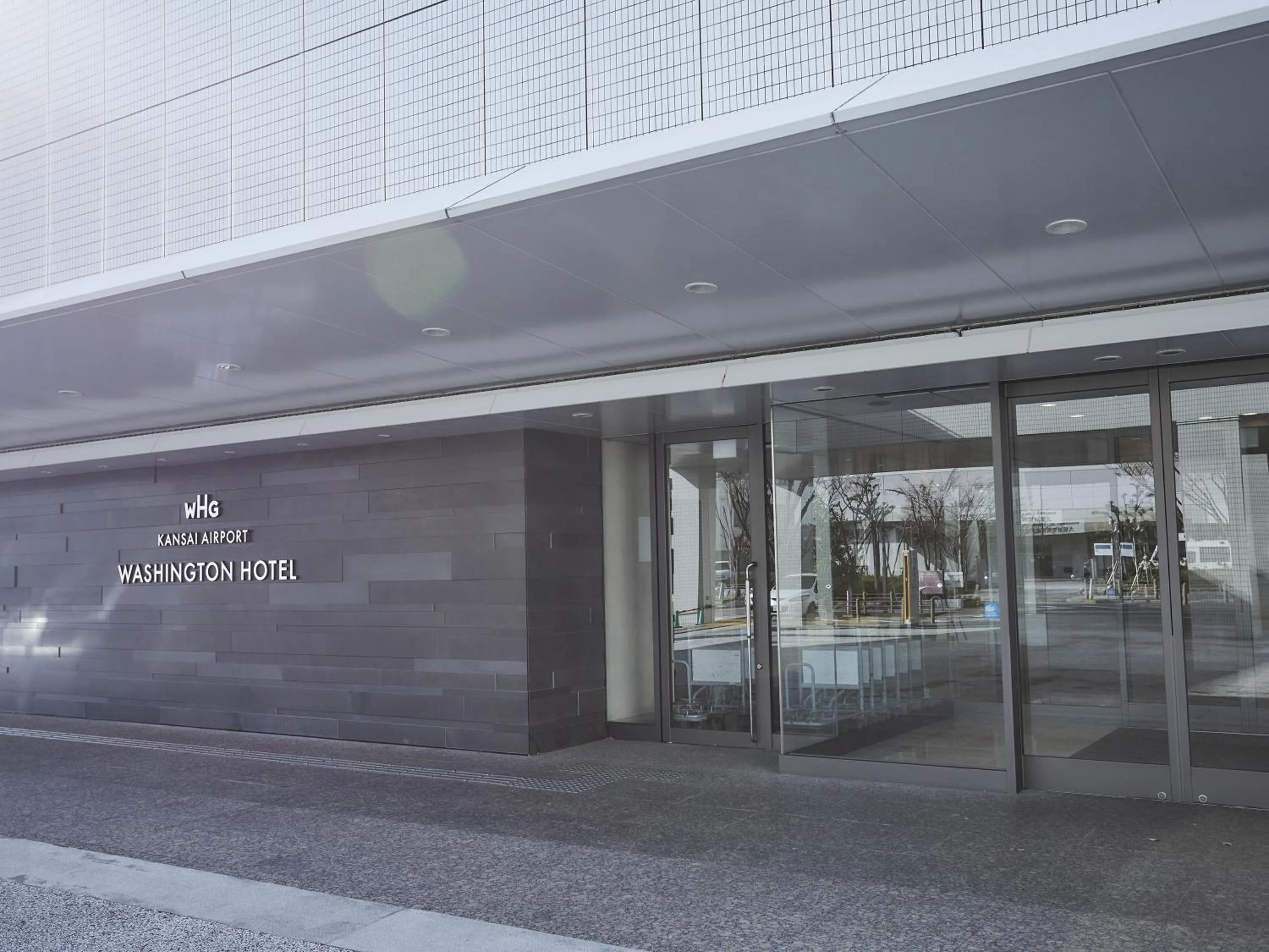 Property building in Kansai Airport Washington Hotel