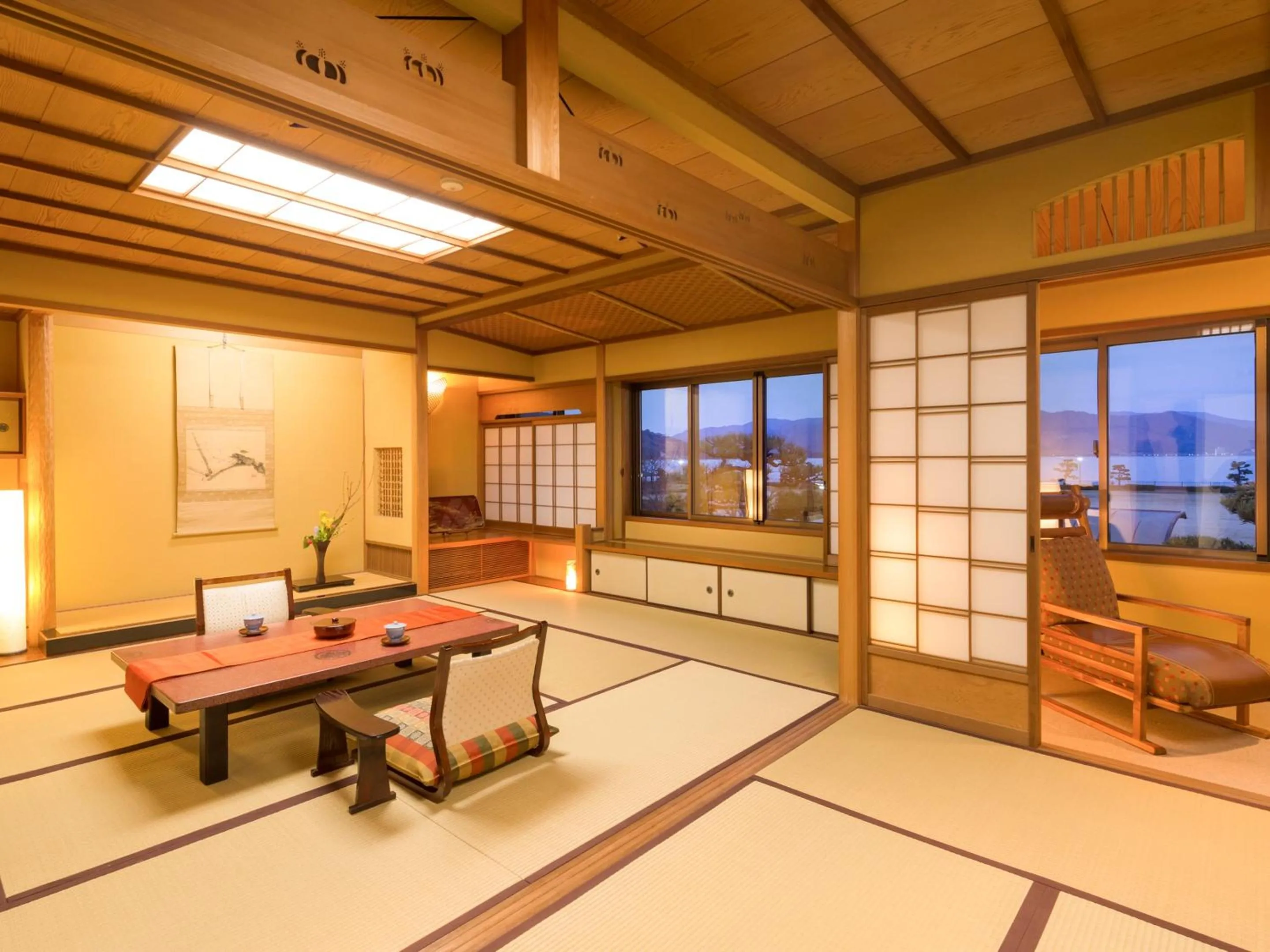 Photo of the whole room in Charoku Bekkan