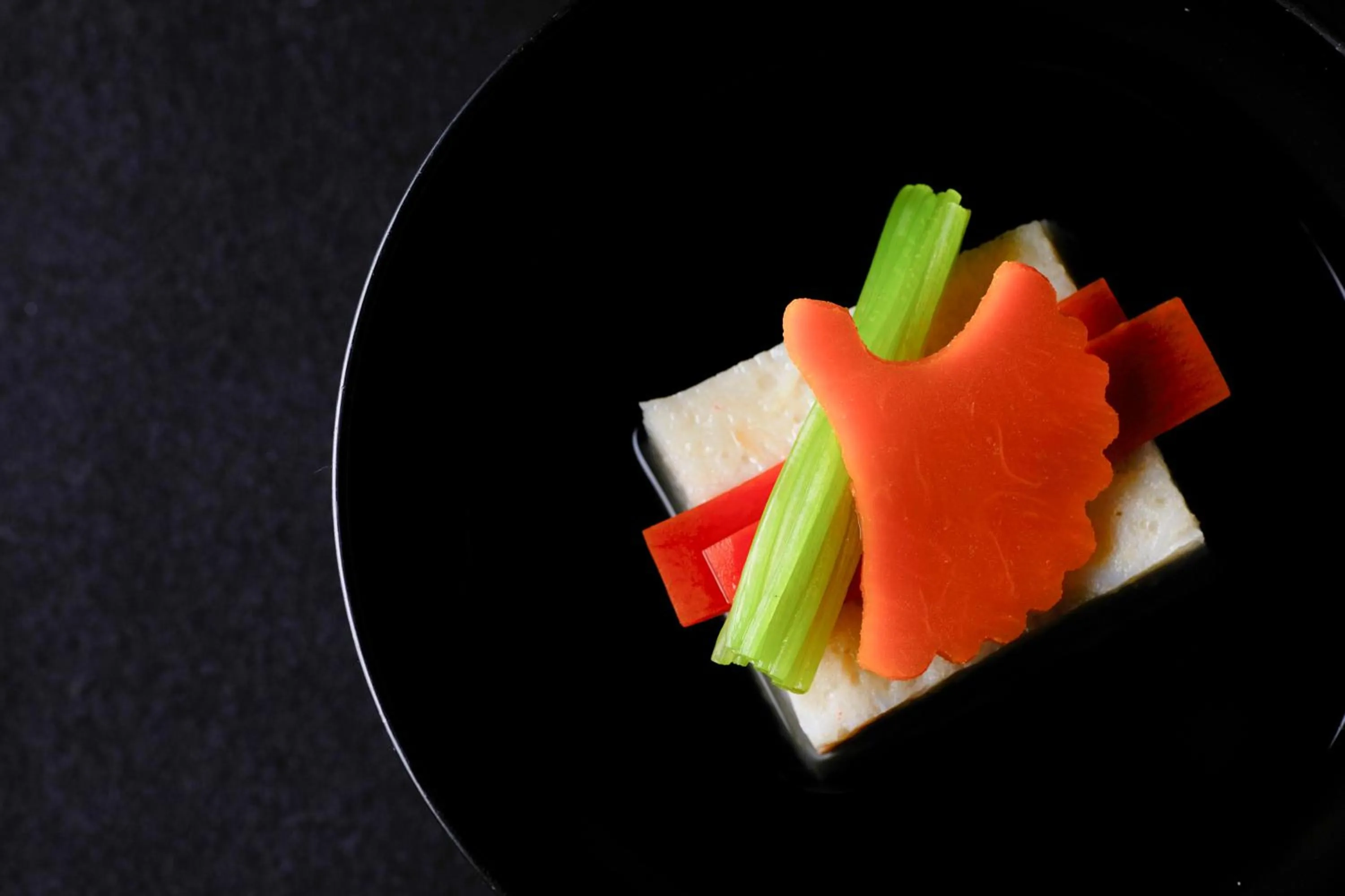 Food and drinks in Charoku Bekkan