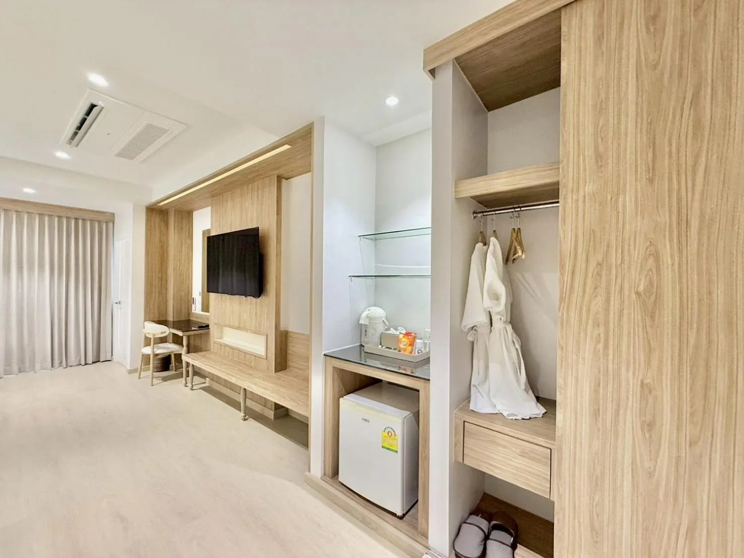 TV and multimedia, Bed in Phanomrungpuri Hotel Buriram