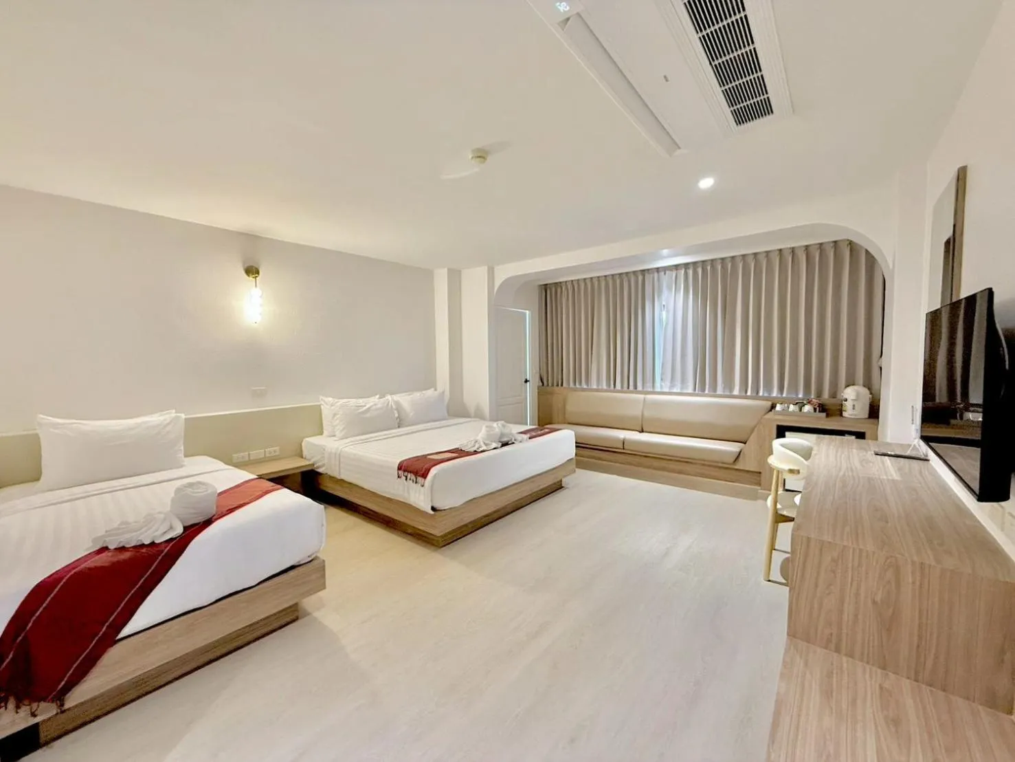 Bed in Phanomrungpuri Hotel Buriram