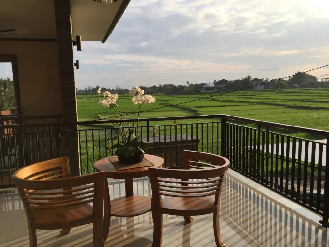 Communal lounge/ TV room in Pondok Uma Ubud