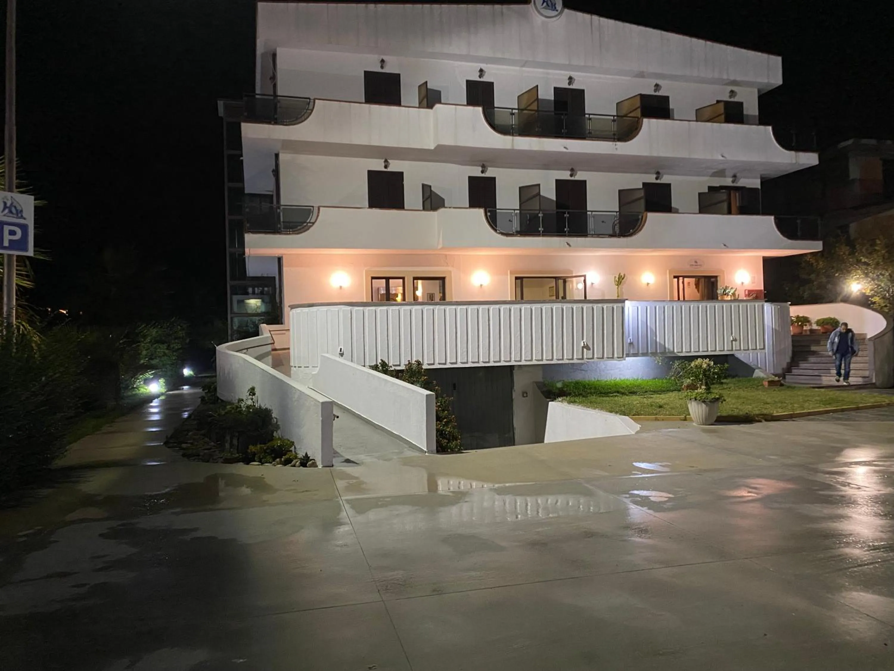 Property building in Hotel Onda Bleu