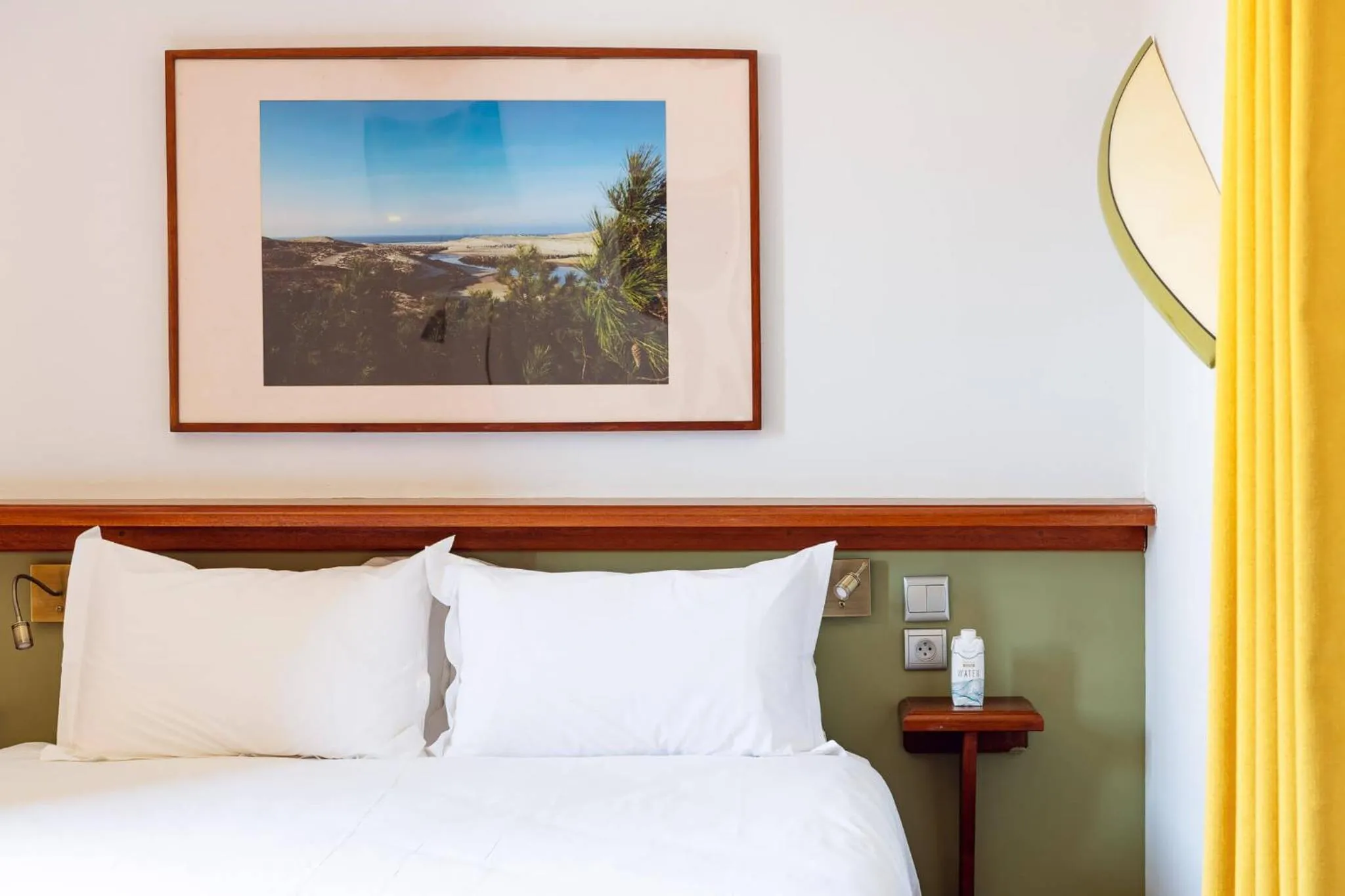 Bed in Hotel de La Plage