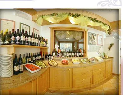 Restaurant/places to eat in Hotel Zanon