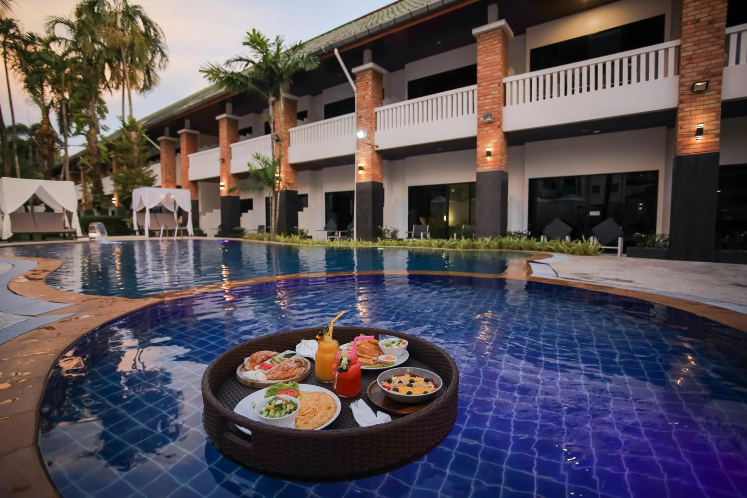 Property building in ETK Patong Resort