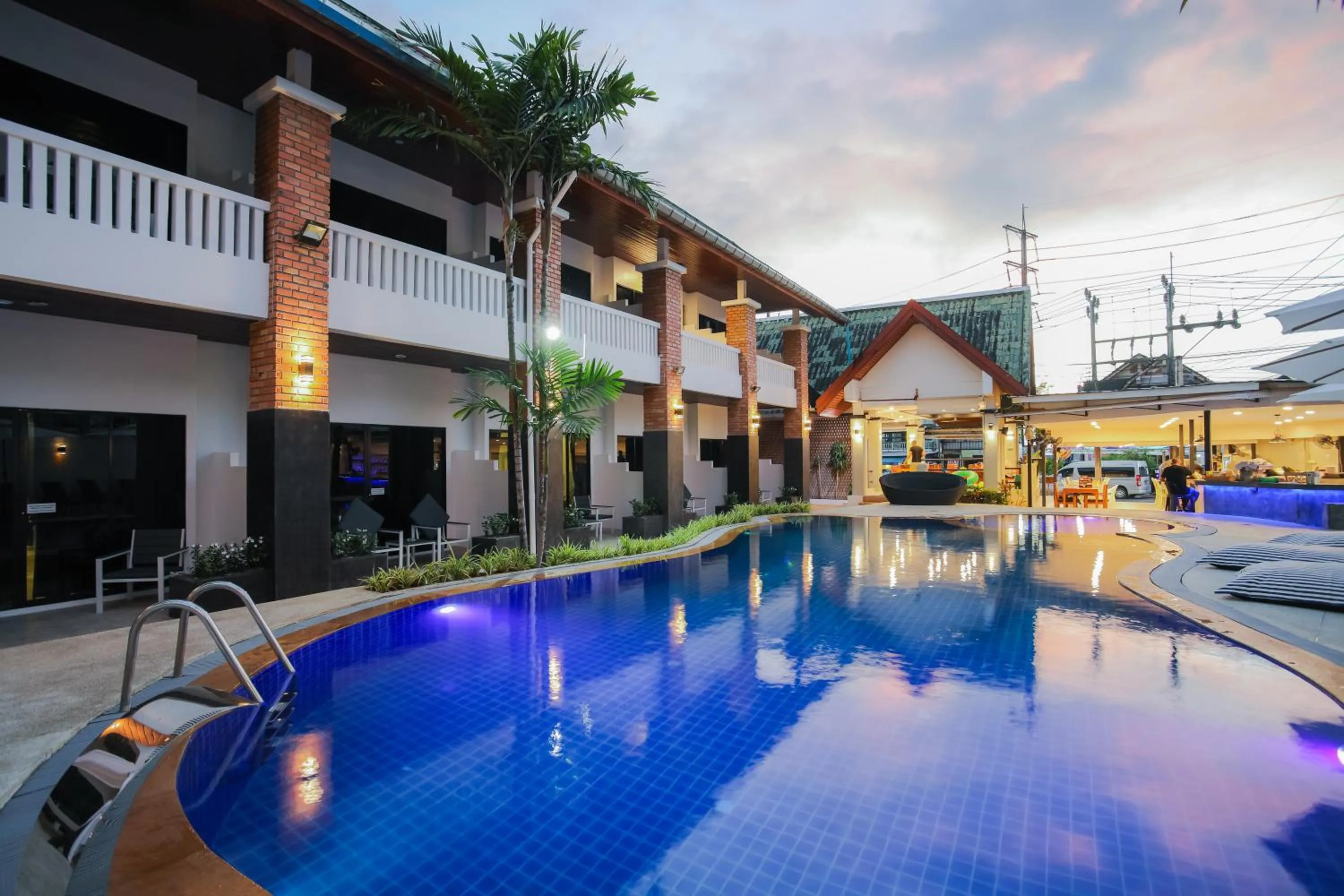 Property building in ETK Patong Resort