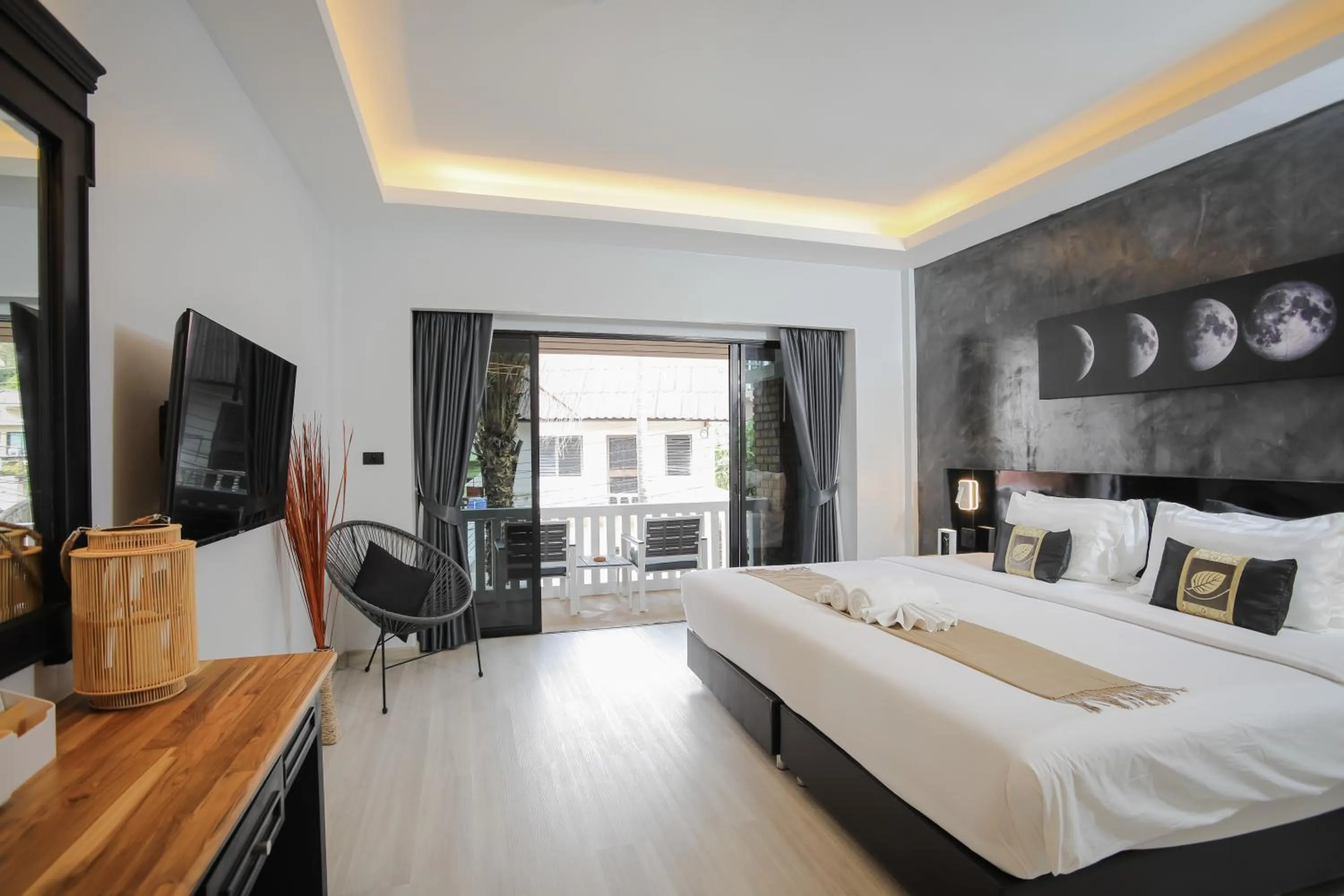 Bed in ETK Patong Resort