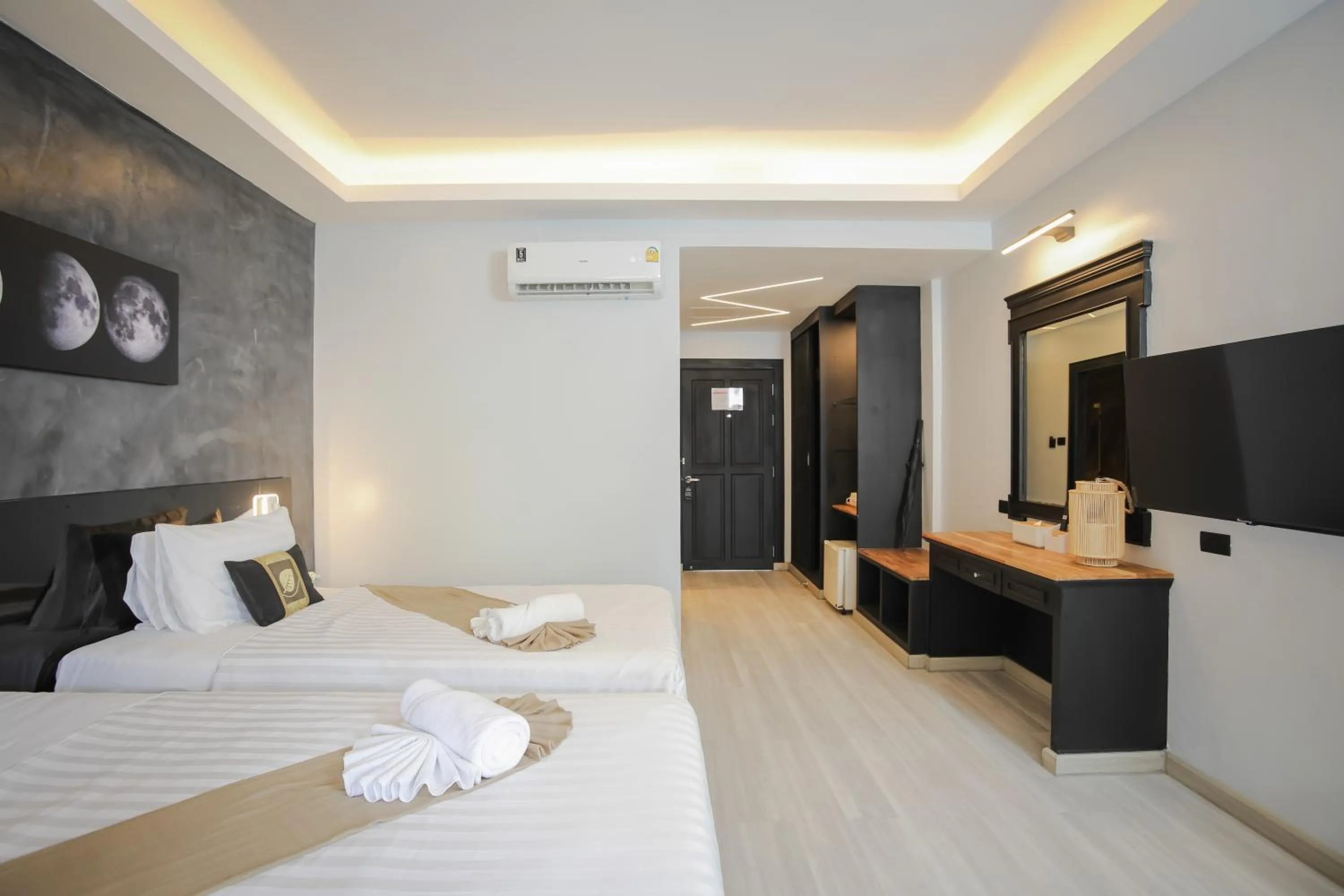 Bed in ETK Patong Resort