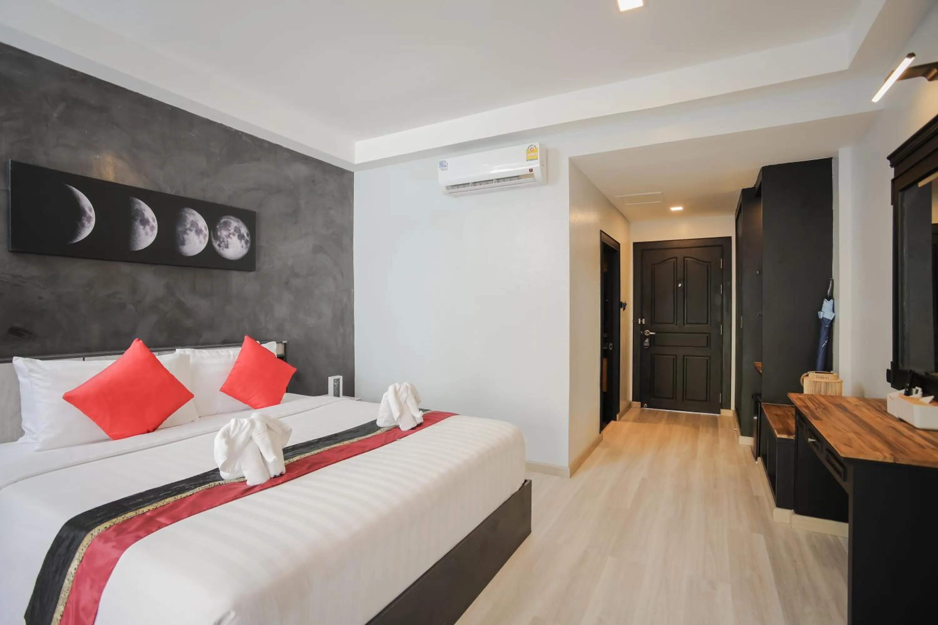 Bed in ETK Patong Resort