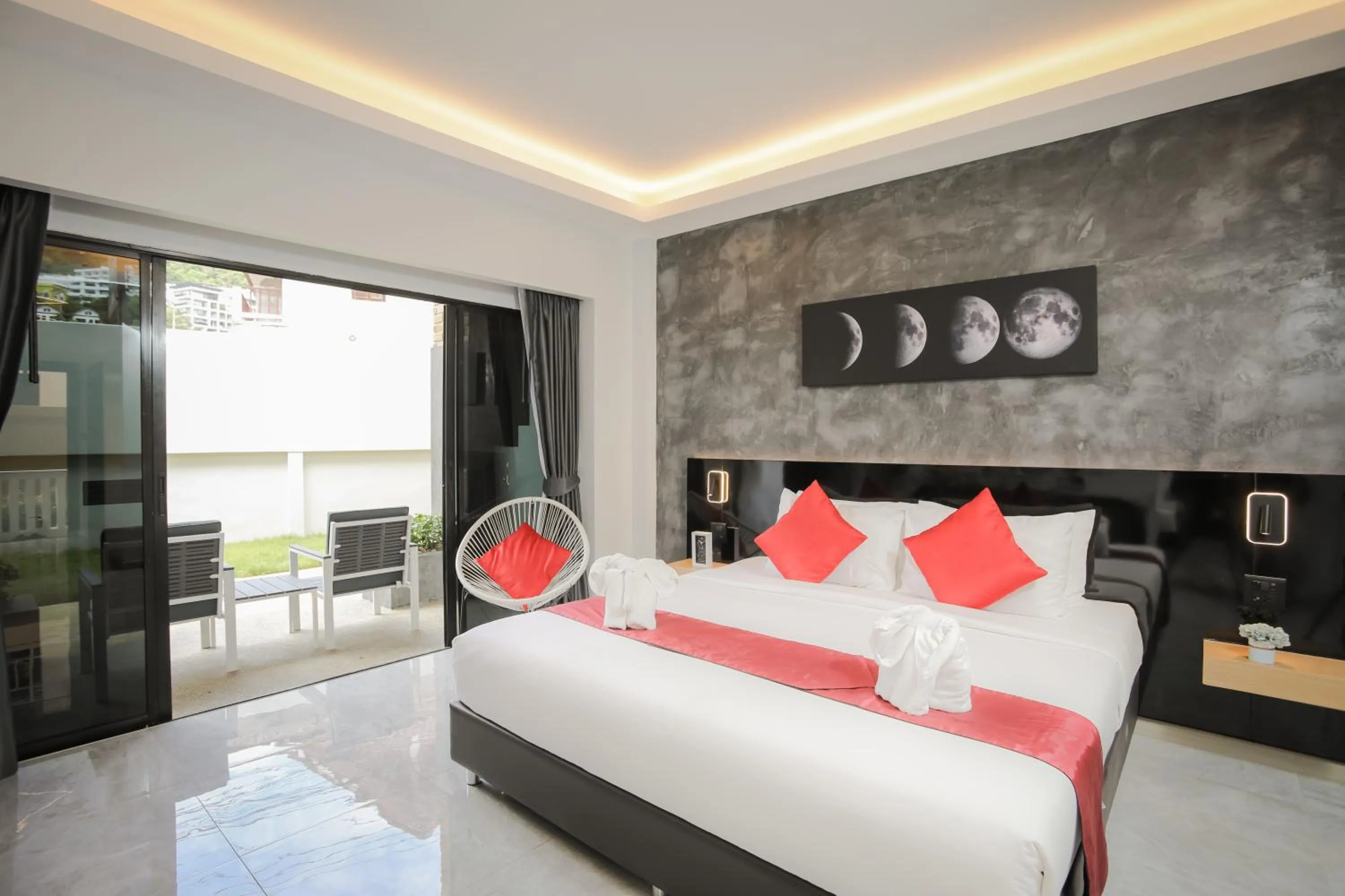 Bed in ETK Patong Resort